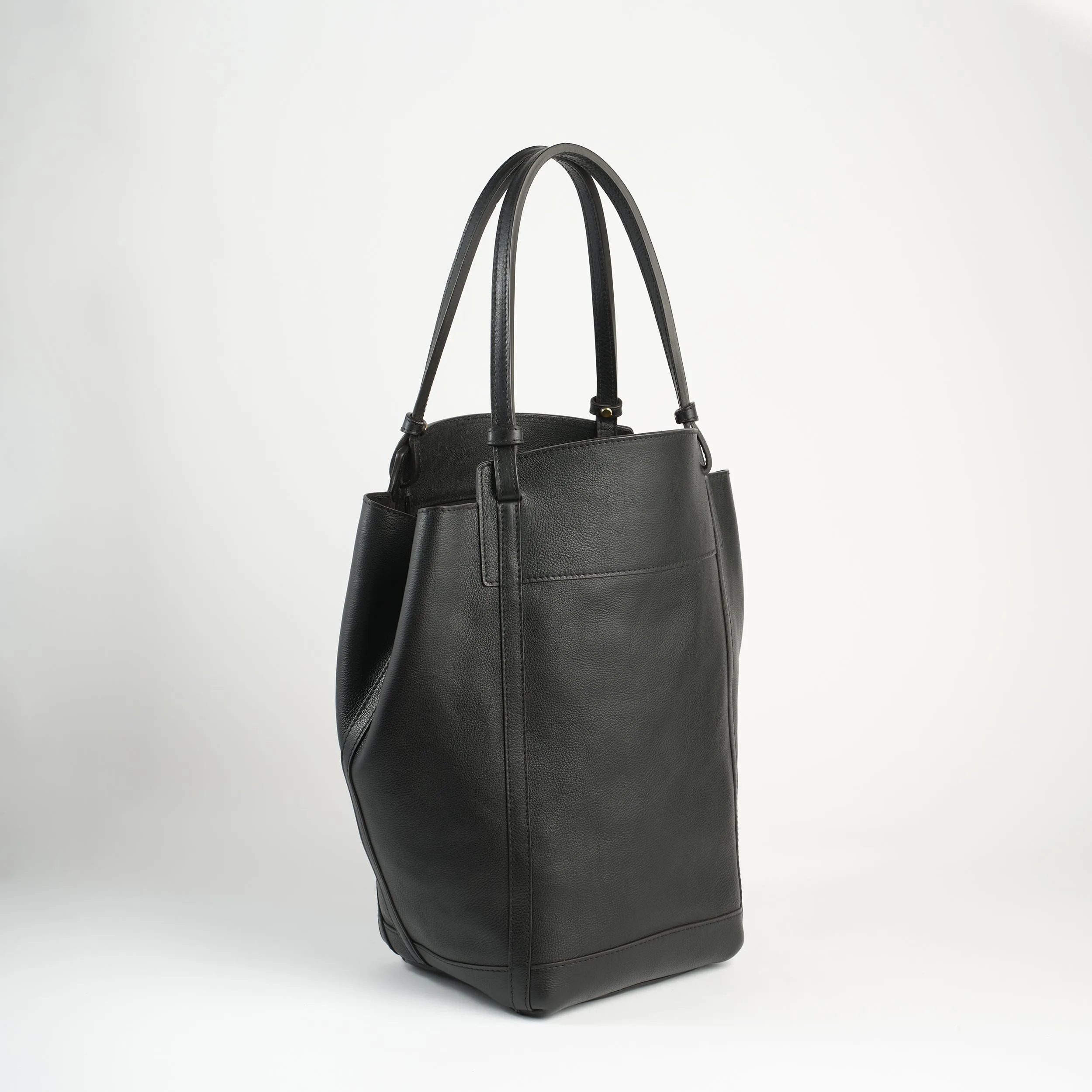 Linda in Black sold by LINDQUIST product image thumbnail 2