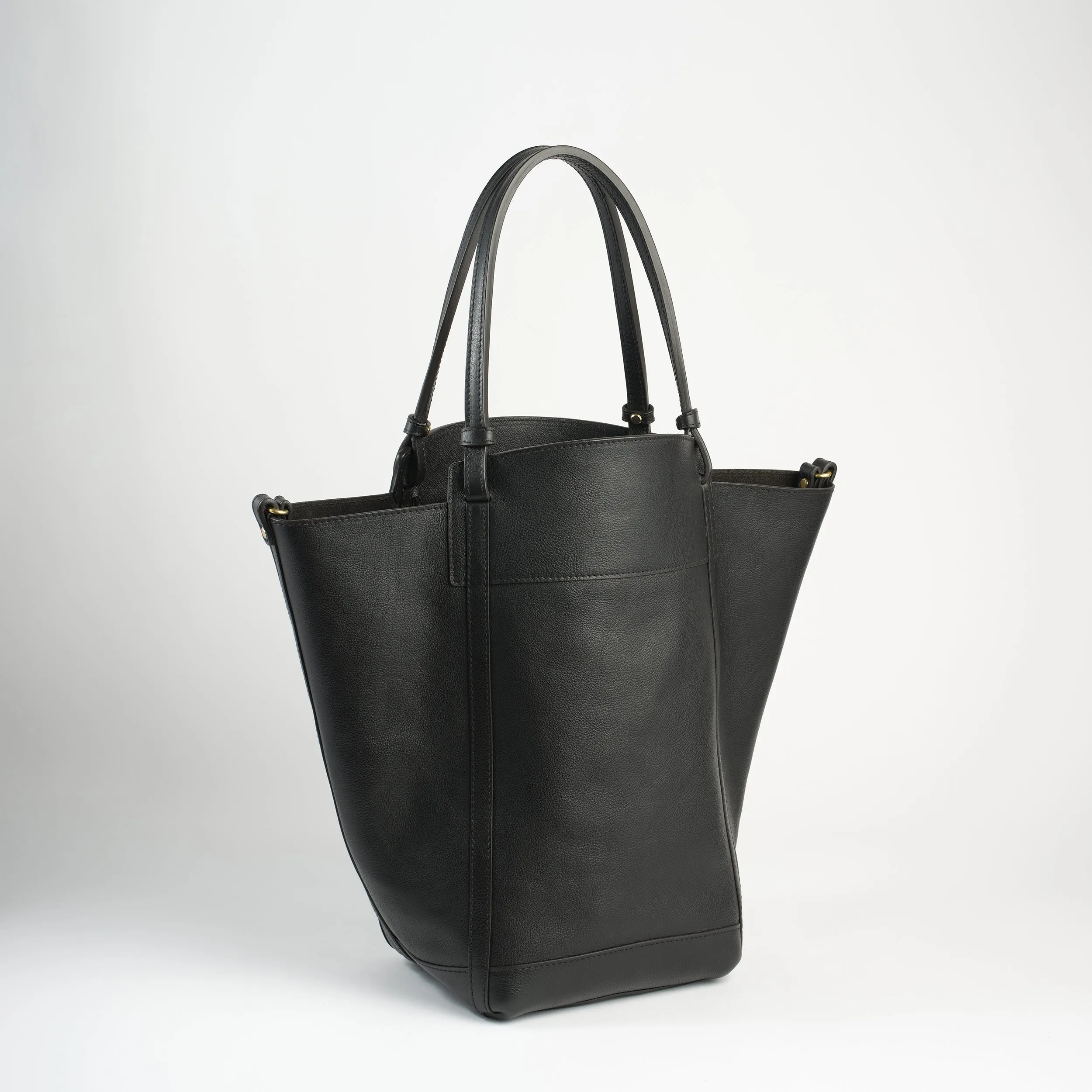 Linda in Black sold by LINDQUIST product image thumbnail 4