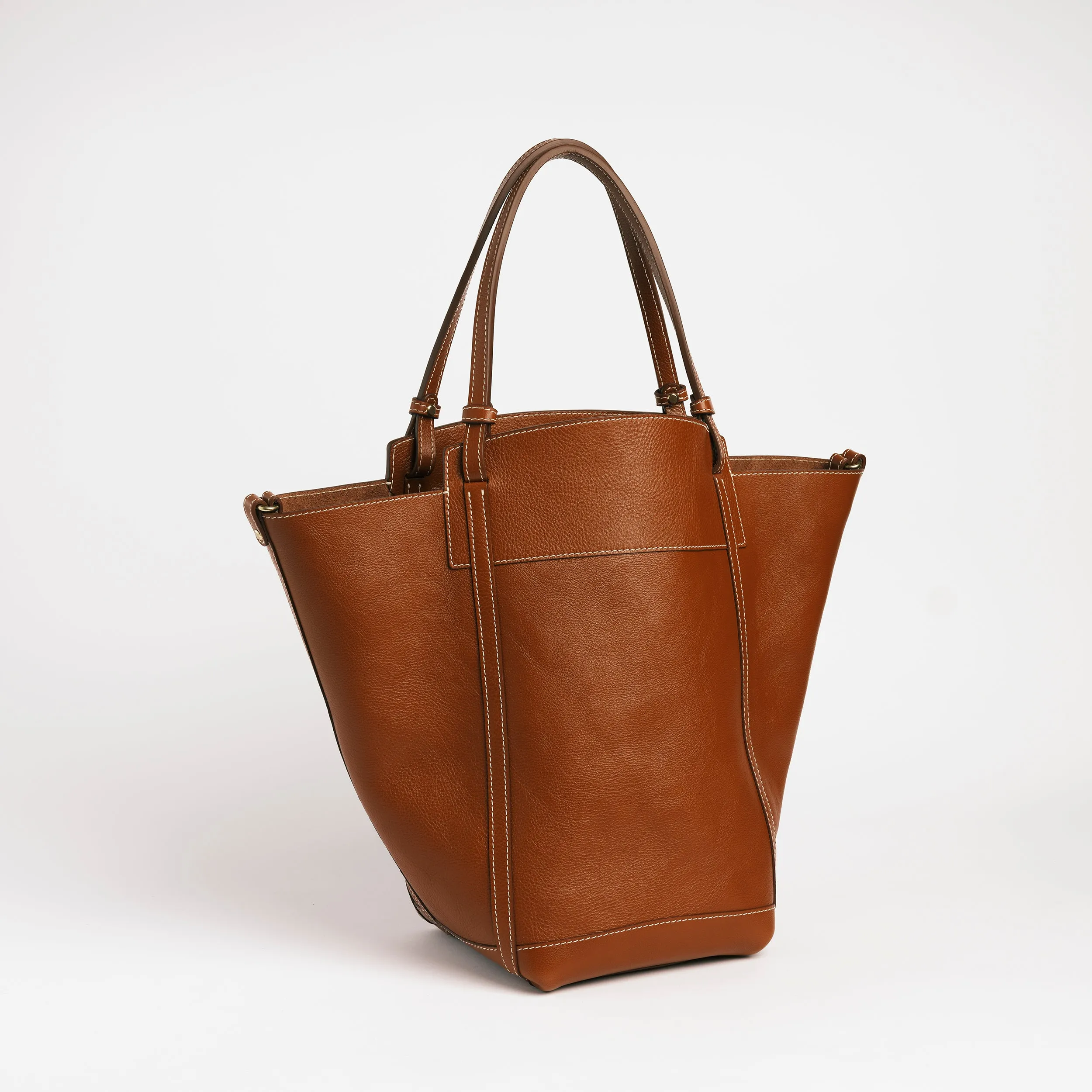 Linda in Leather Brown sold by LINDQUIST product image thumbnail 4