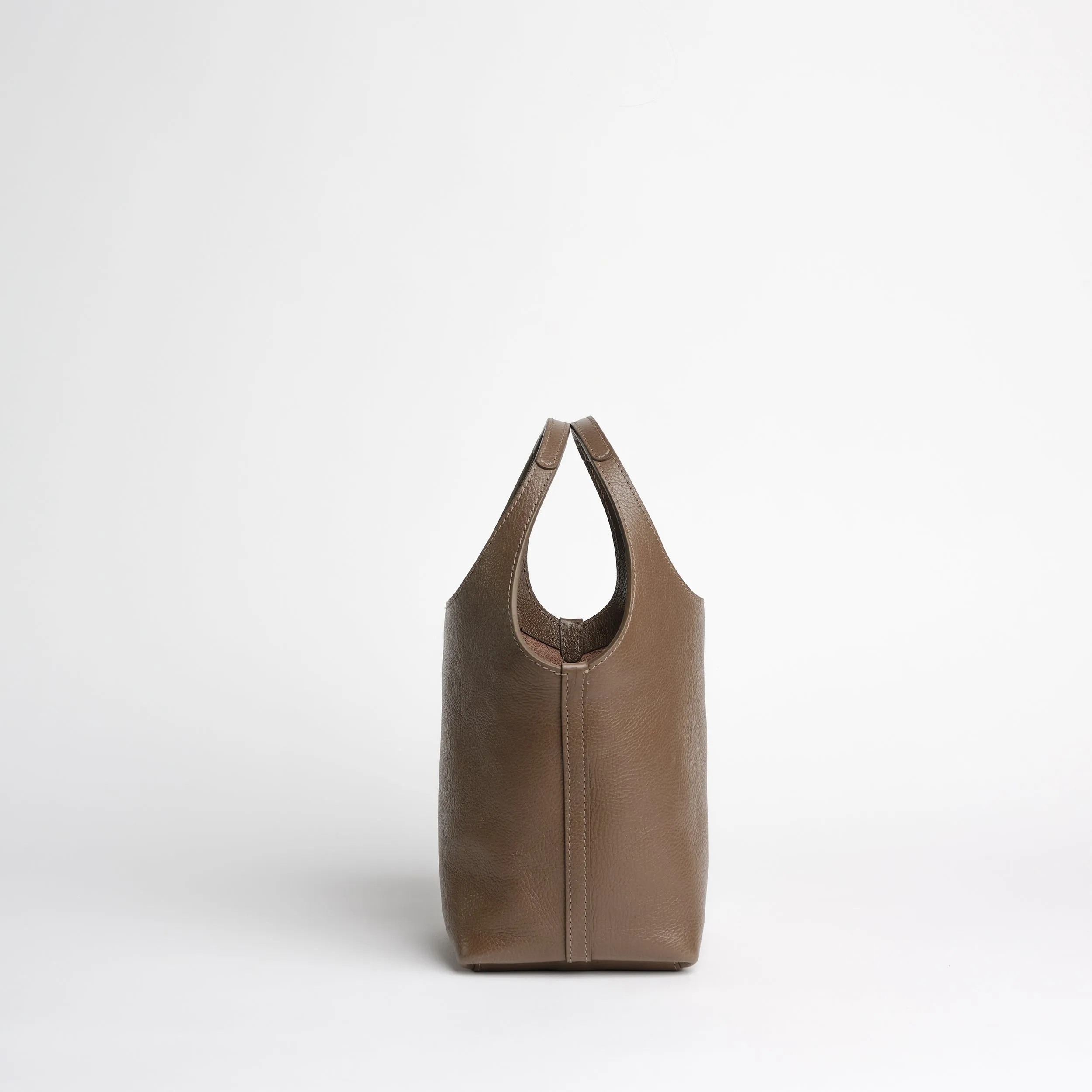 Ama in Otter sold by LINDQUIST product image thumbnail 3