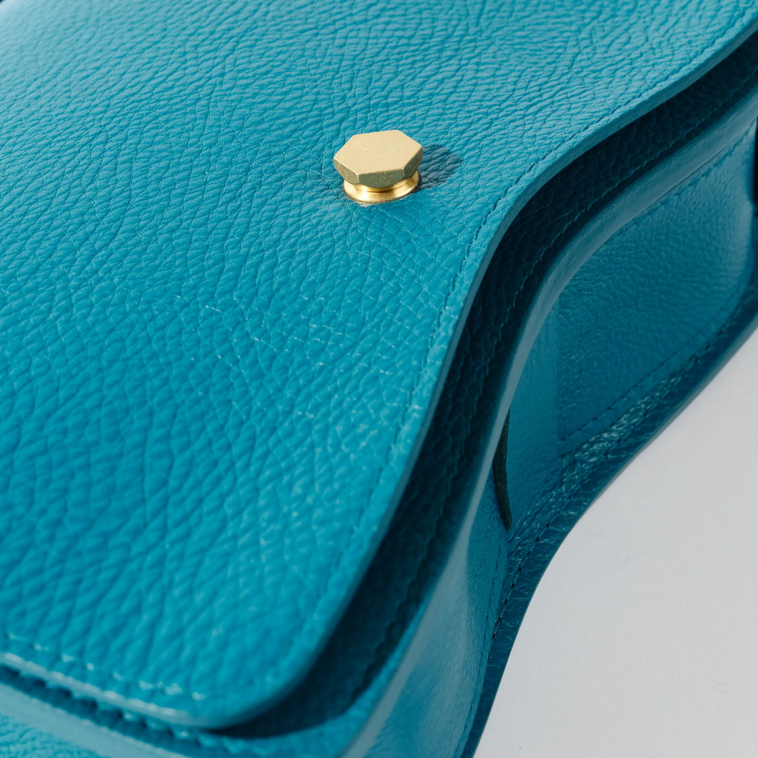 Val in River sold by LINDQUIST product image thumbnail 5