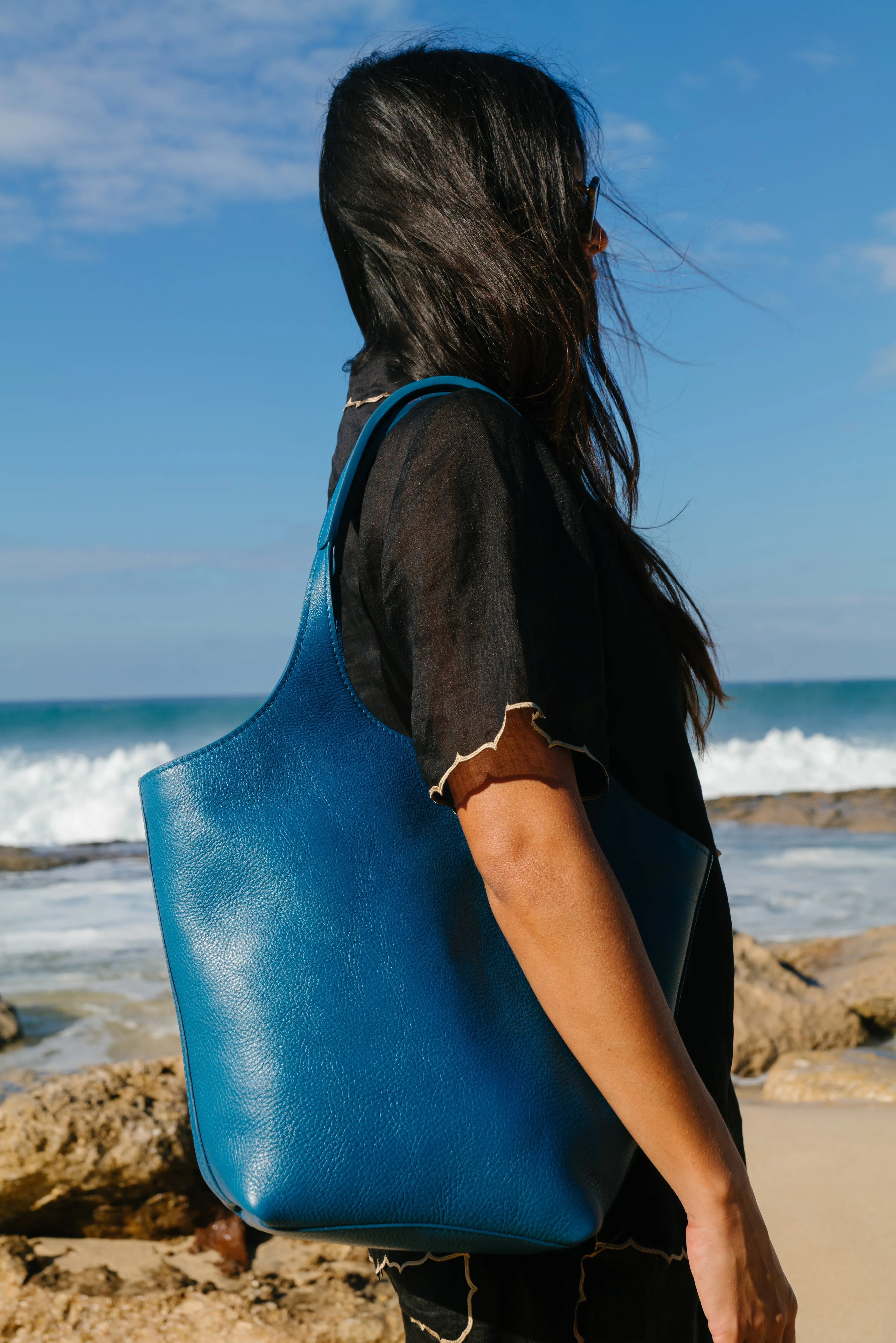 Big Ama in River sold by LINDQUIST product image thumbnail 4