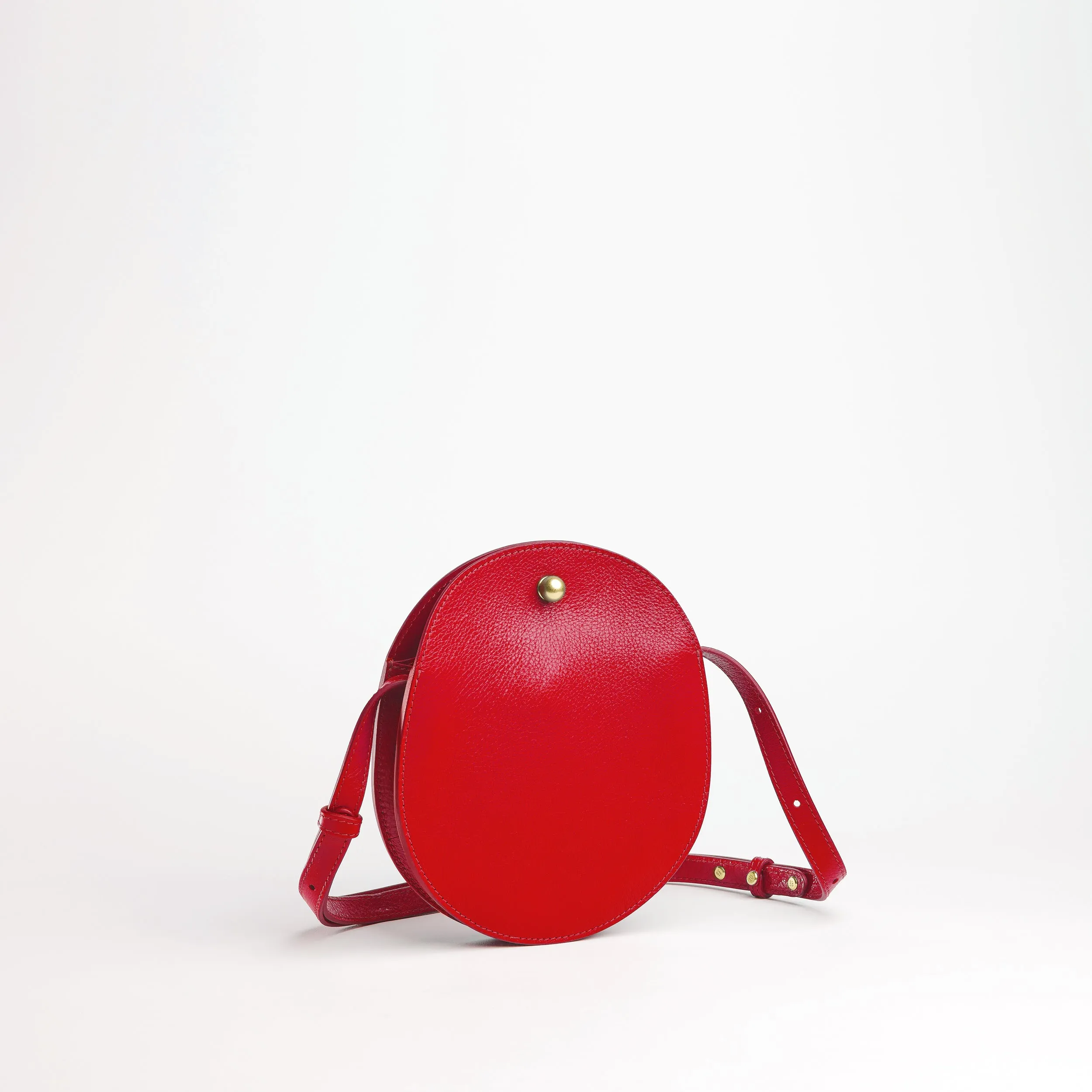 Eggi in Carmine sold by LINDQUIST