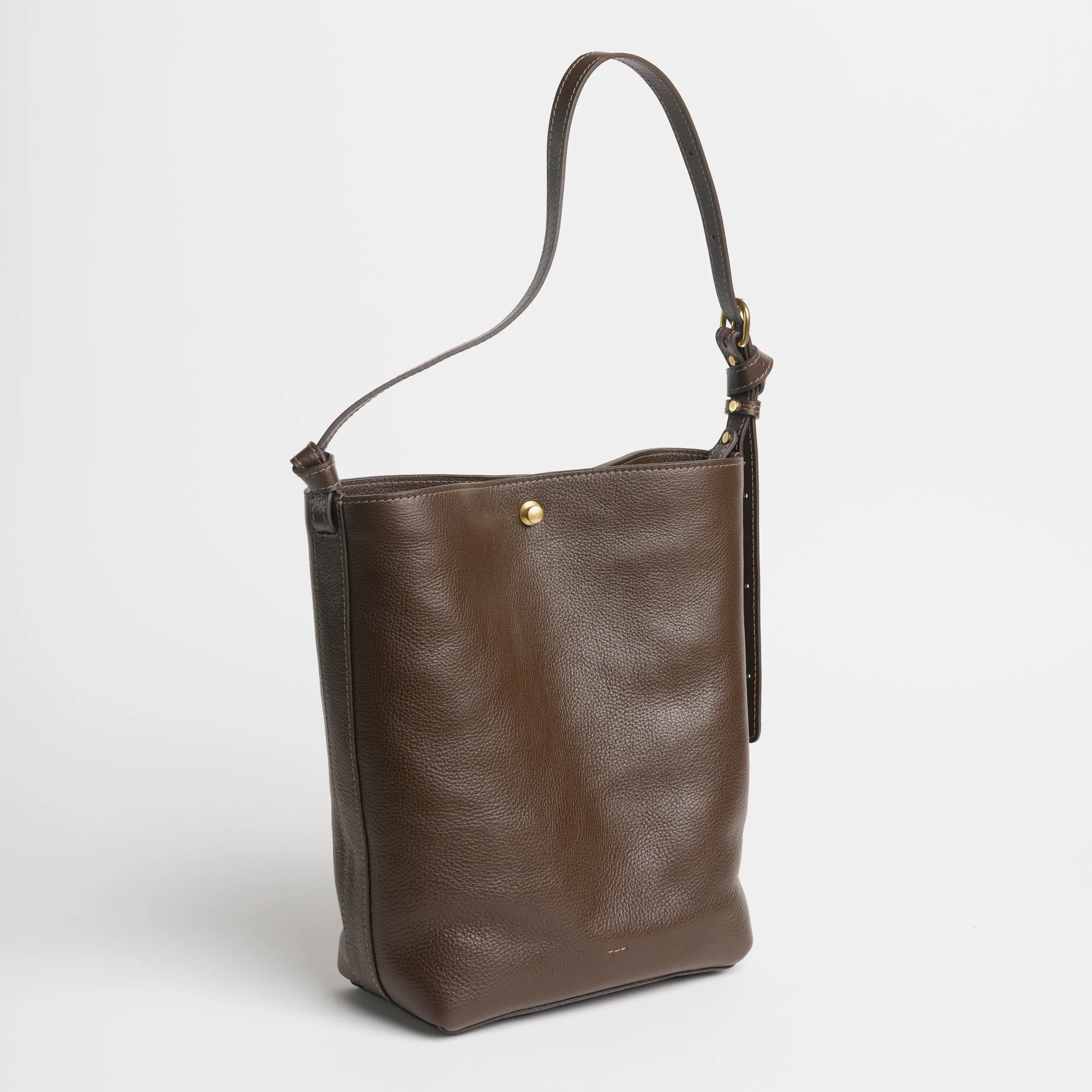 Lee in Chaga sold by LINDQUIST product image thumbnail 2