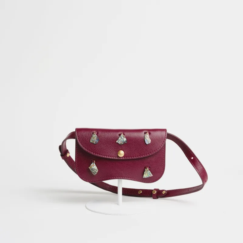 Studio Collection Abalone Charm Faba in Sumac made by LINDQUIST