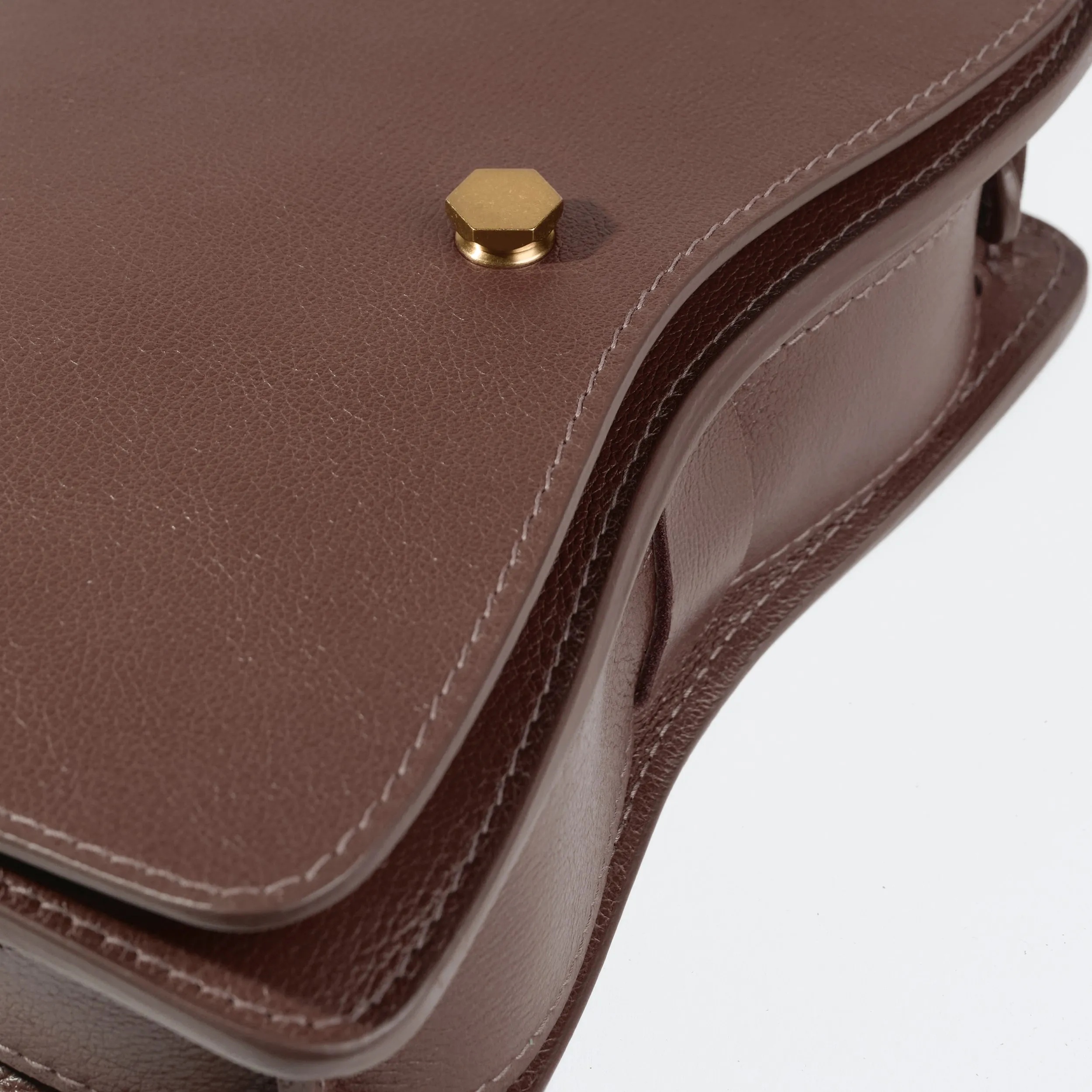 Val in Otter sold by LINDQUIST product image thumbnail 5