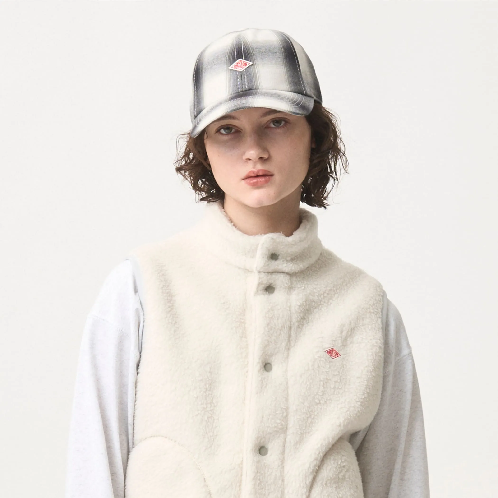 OMBRE CHECK 6PANEL CAP sold by Danton product image thumbnail 3