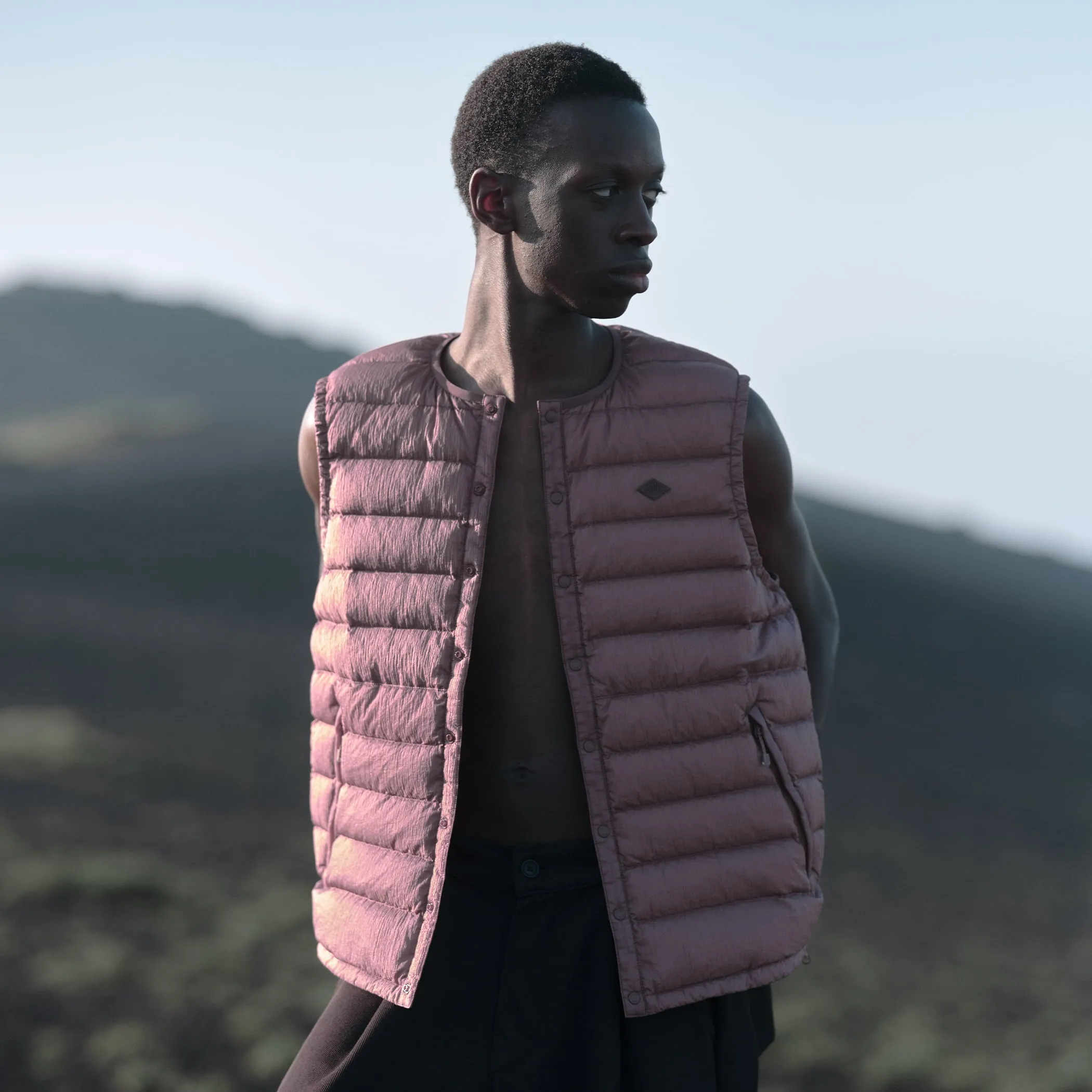 MEN'S NYLON TAFFETA WHITE GOOSE INNER DOWN VEST sold by Danton product image thumbnail 4