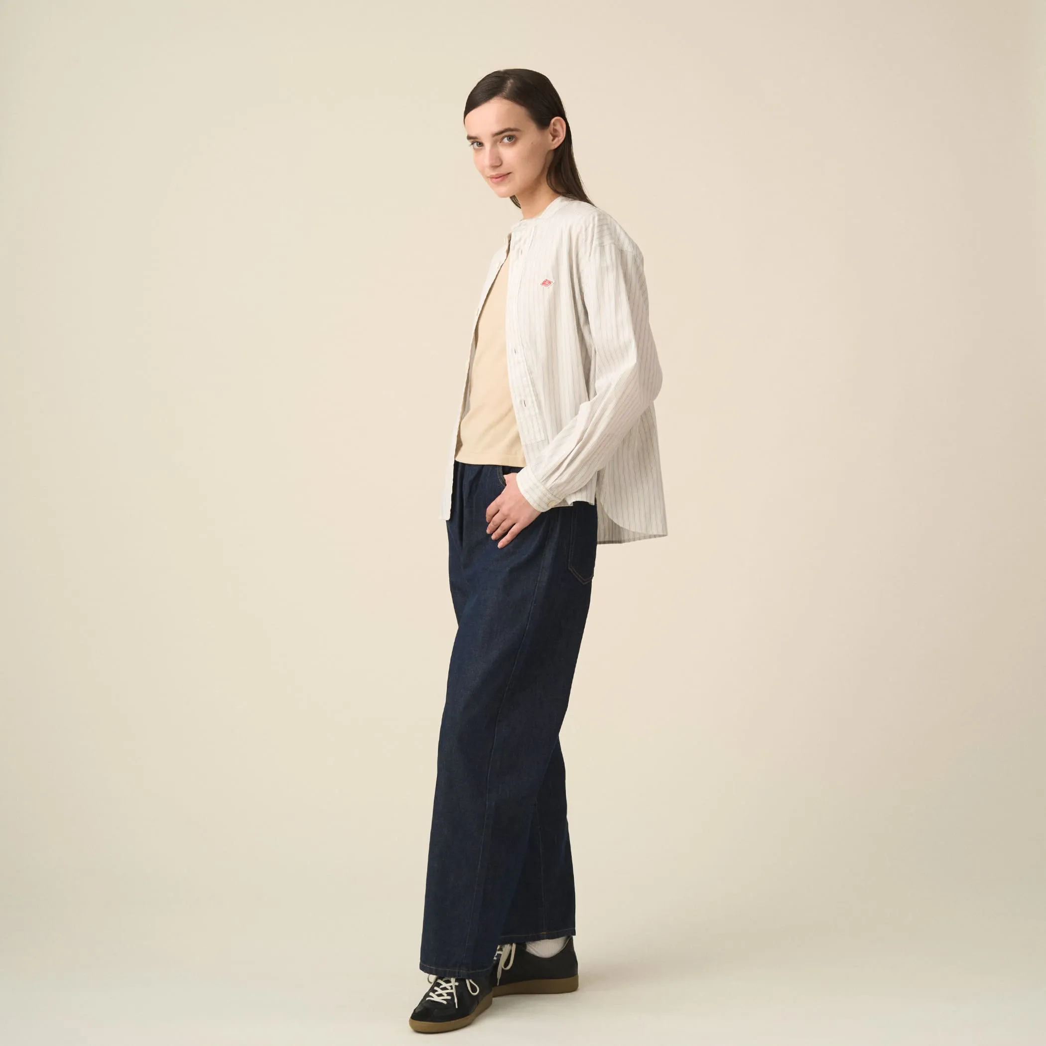 Women's Cotton Poplin Band Collar Shirt sold by Danton product image thumbnail 3