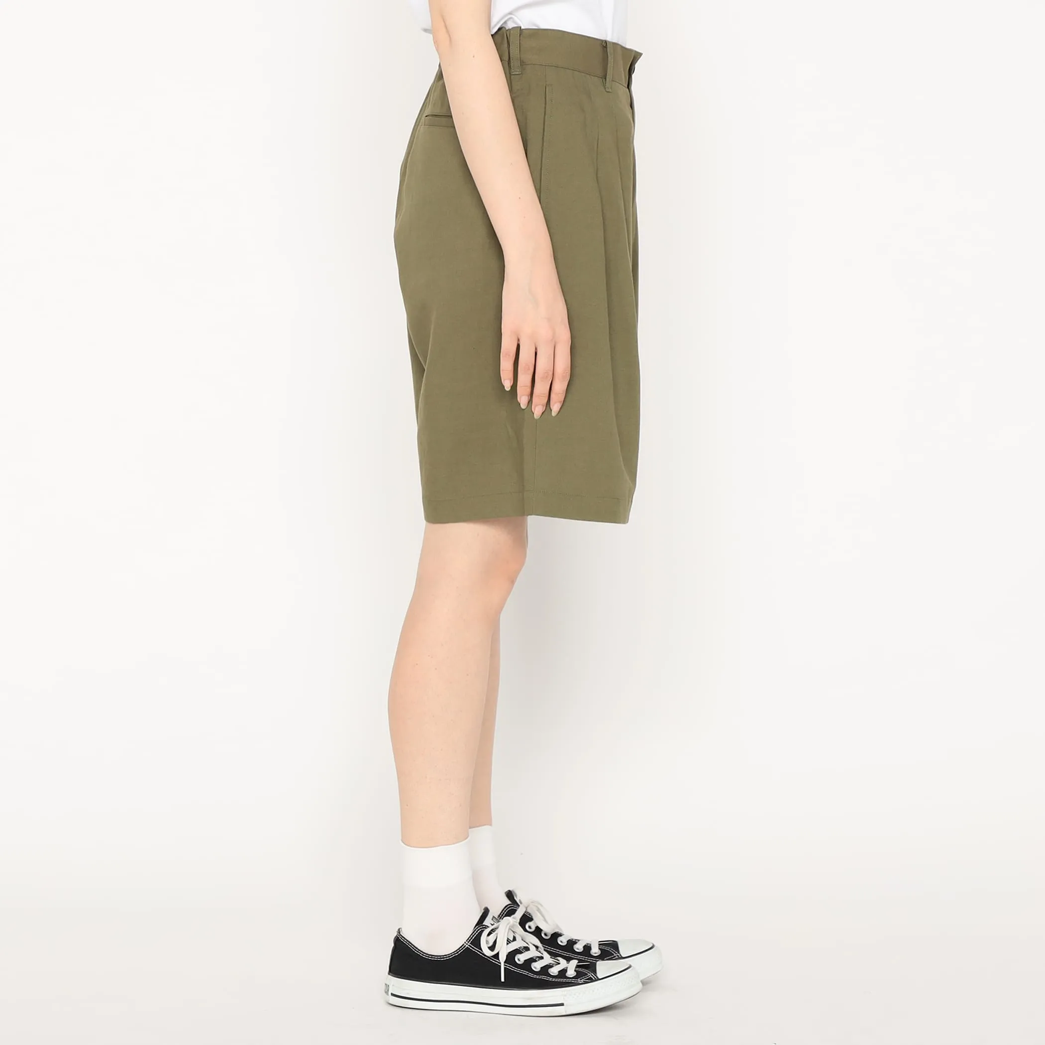 Women's Linen-Blend Double Pleated Shorts sold by Danton product image thumbnail 5