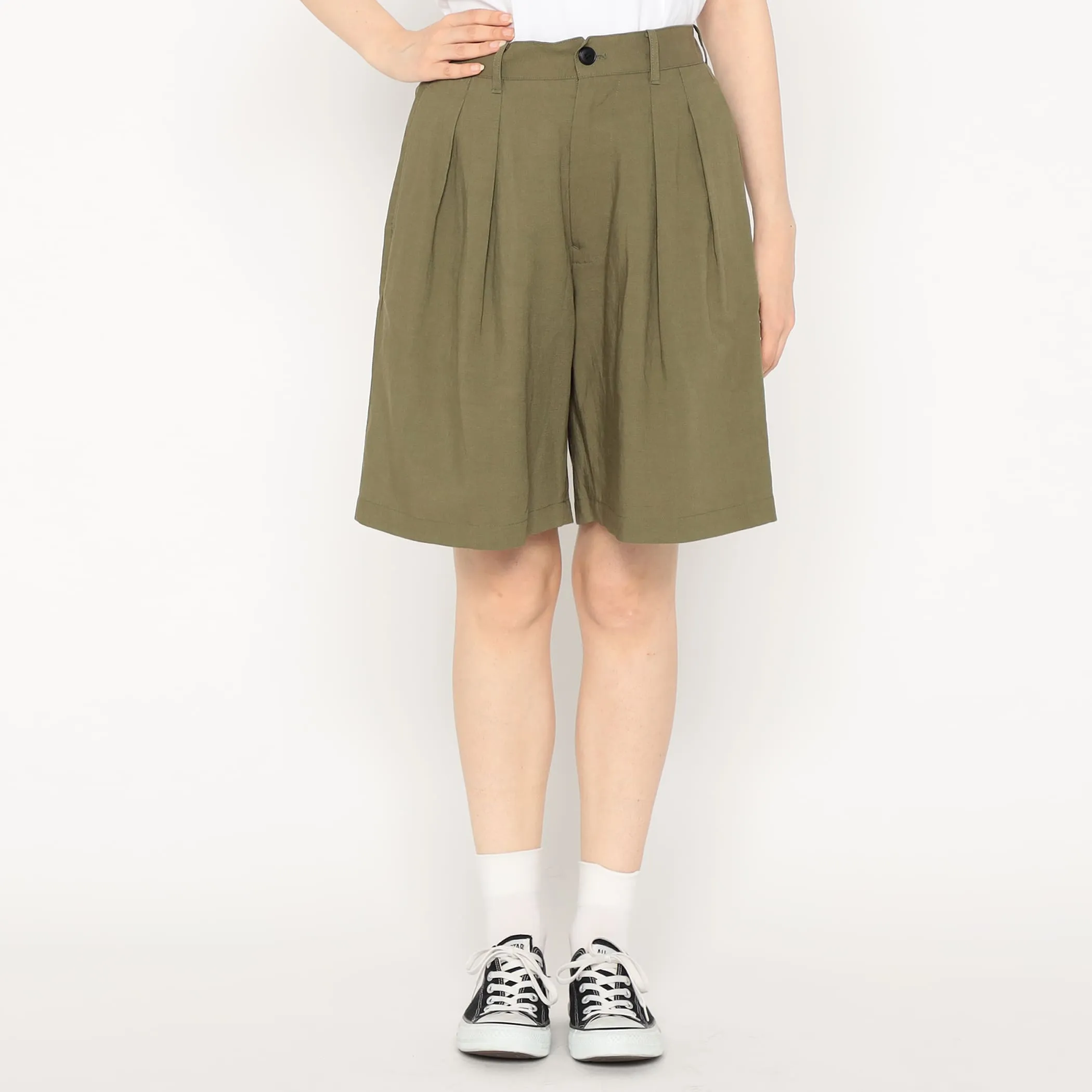 Women's Linen-Blend Double Pleated Shorts sold by Danton product image thumbnail 2