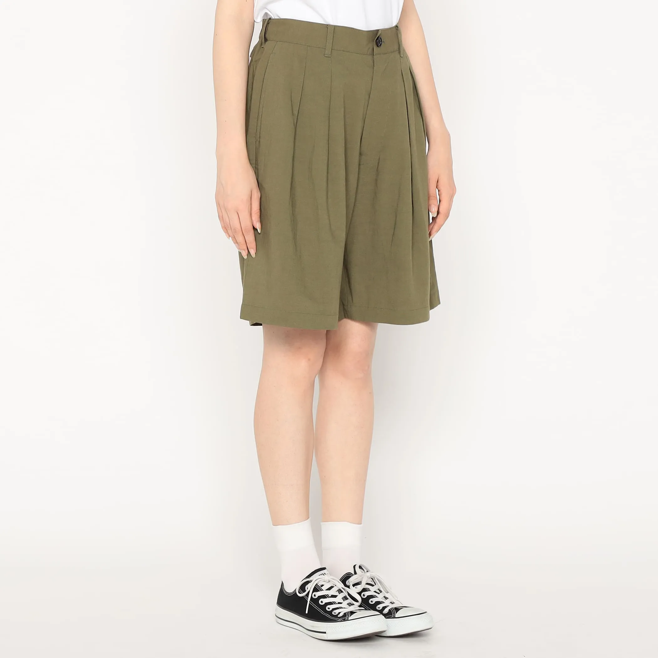 Women's Linen-Blend Double Pleated Shorts sold by Danton product image thumbnail 4