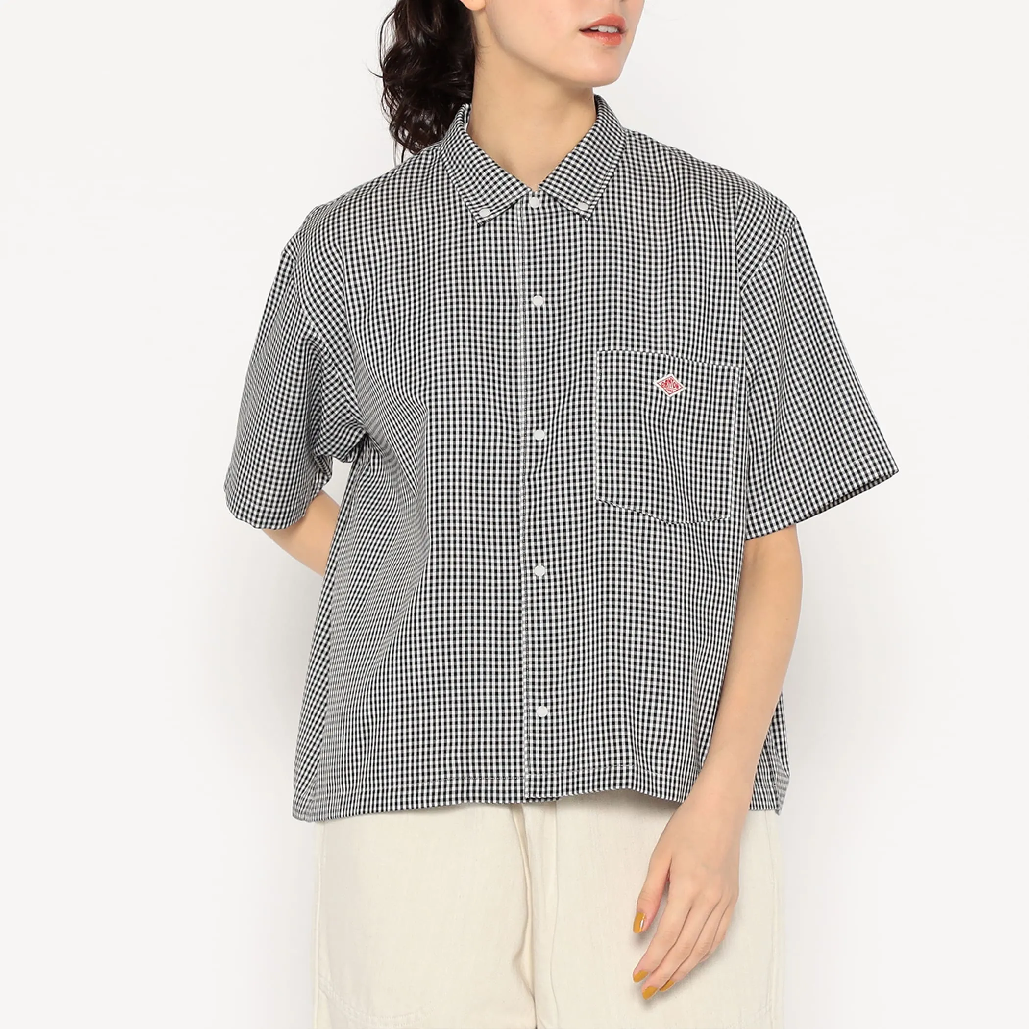 Women's Oxford Short Sleeve Button-Down Shirt sold by Danton product image thumbnail 2