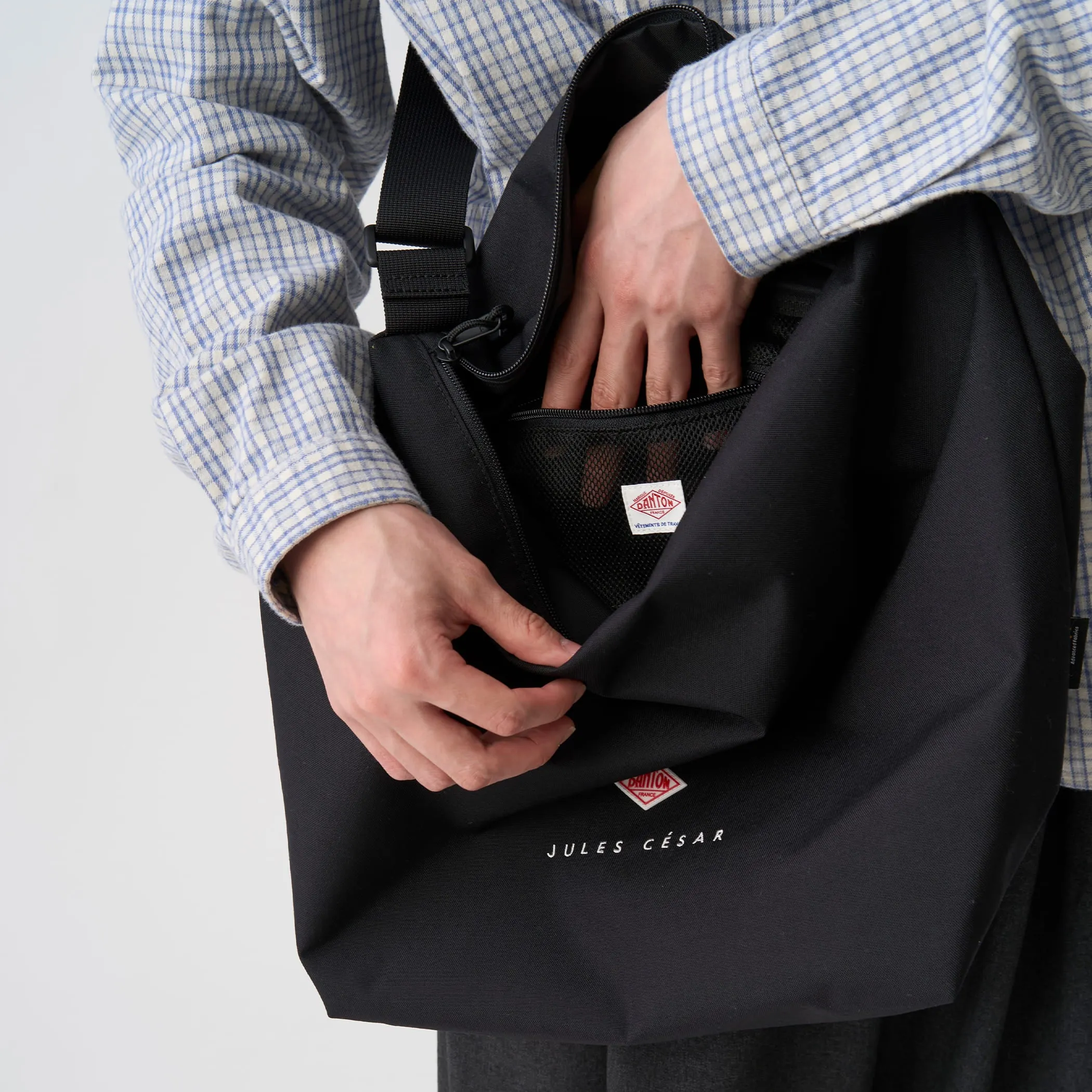 JULES CESAR - CORDURA® Canvas Shoulder Bag sold by Danton product image thumbnail 4