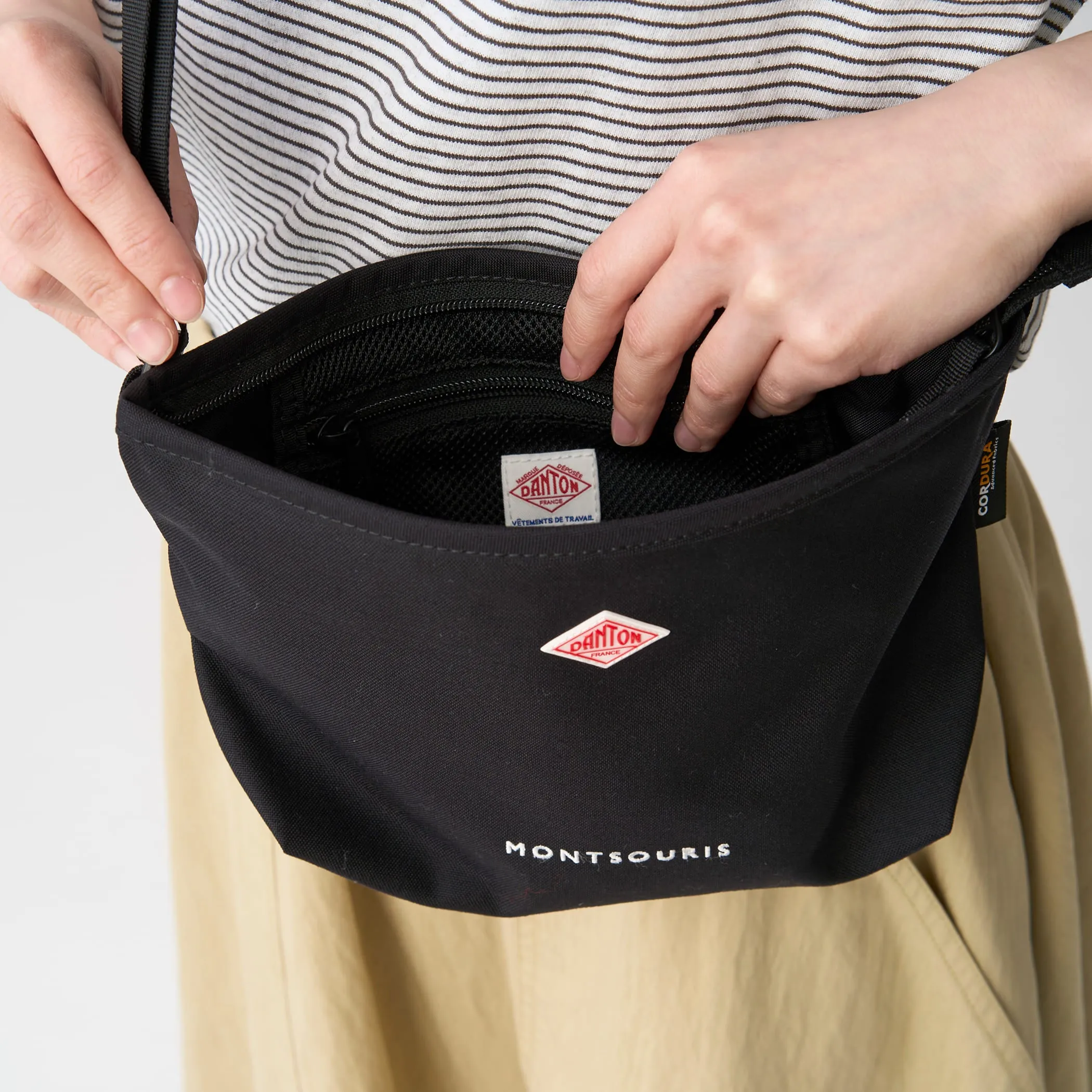 MONTSOURIS - CORDURA® Canvas Shoulder Bag sold by Danton product image thumbnail 4