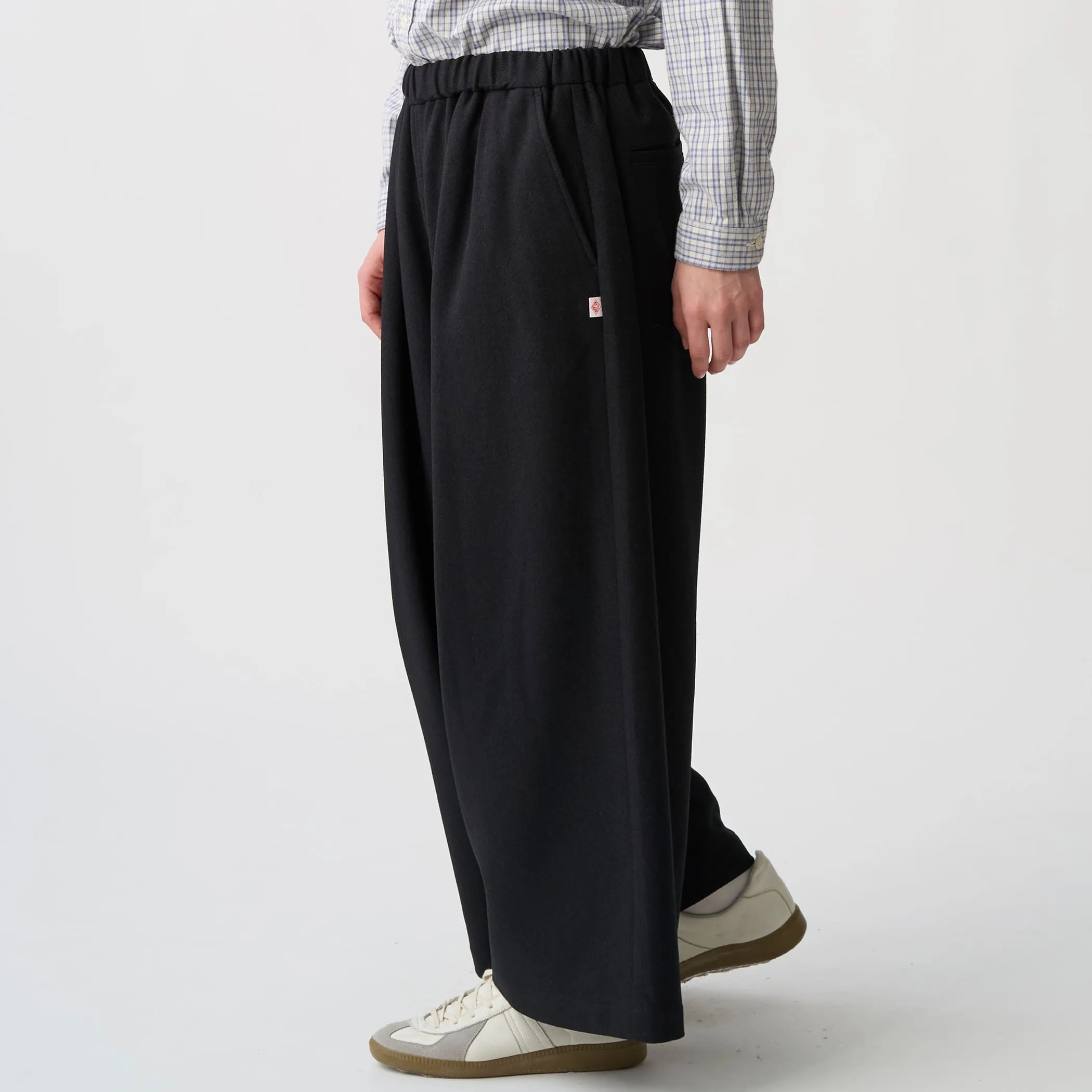 Women's Wool-Like Twill Cropped Wide Pants sold by Danton product image thumbnail 5