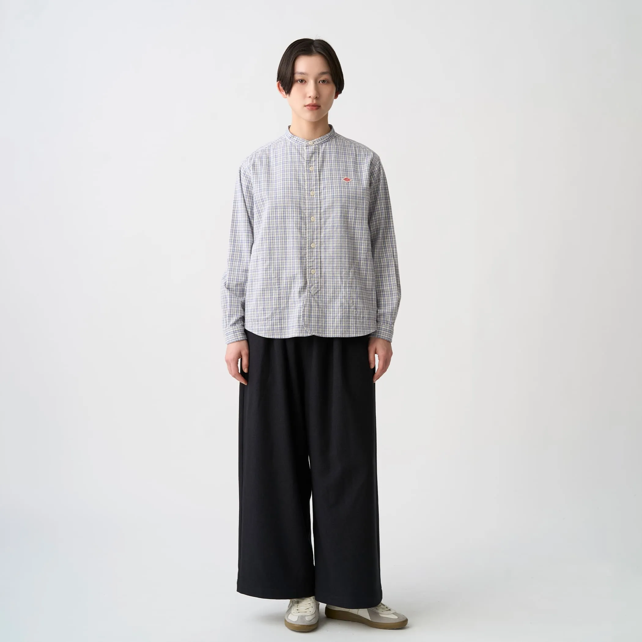 Women's Wool-Like Twill Cropped Wide Pants sold by Danton product image thumbnail 2