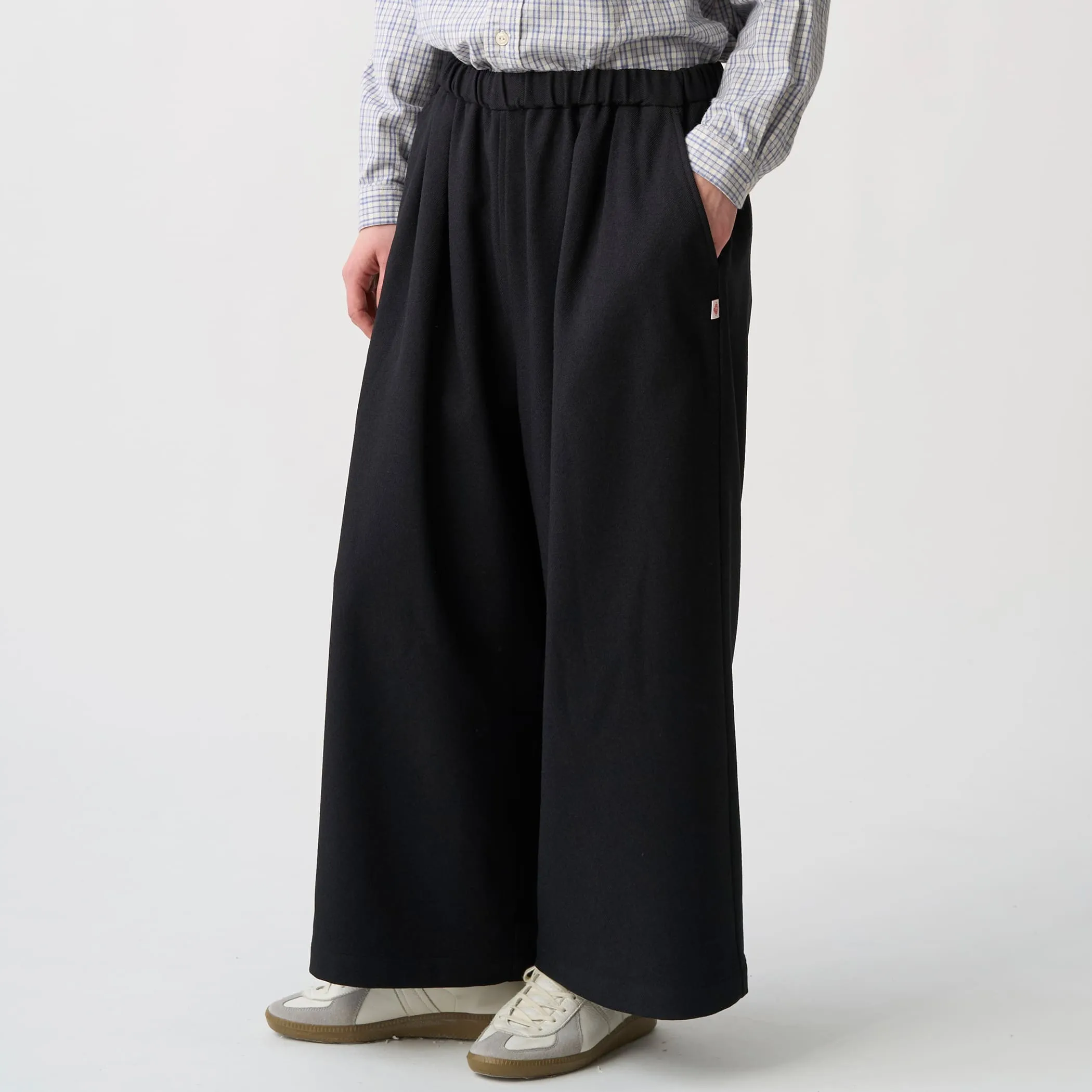 Women's Wool-Like Twill Cropped Wide Pants sold by Danton product image thumbnail 4