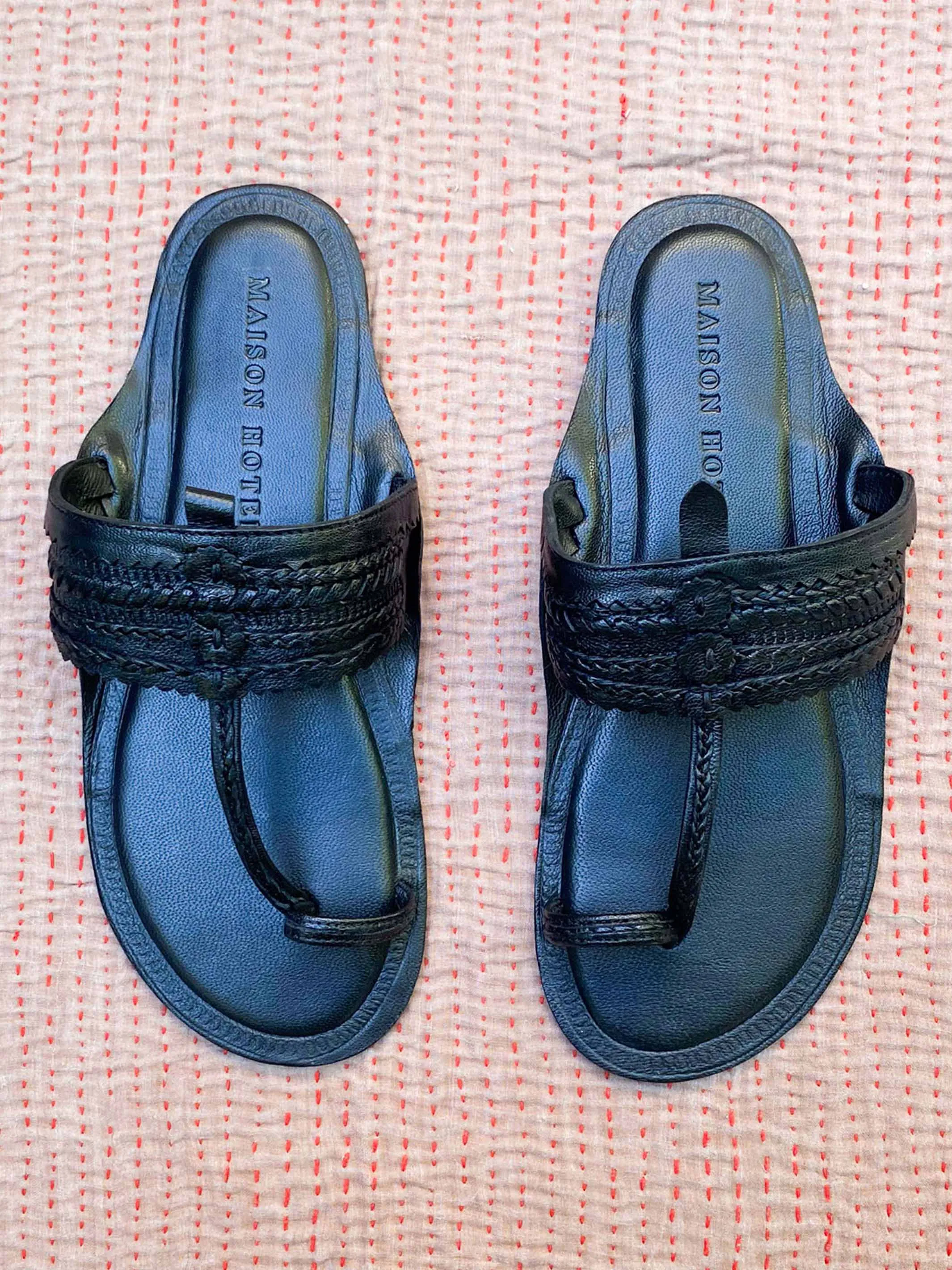 Krishna Sandals - Amritsar Nero sold by Maison Hotel
