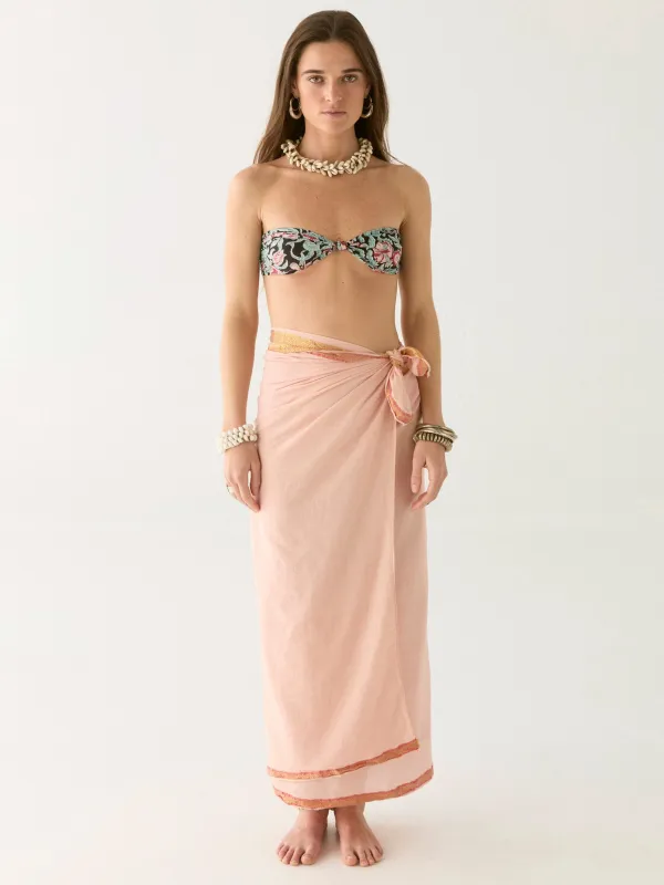 Nestor Pareo sold by Maison Hotel