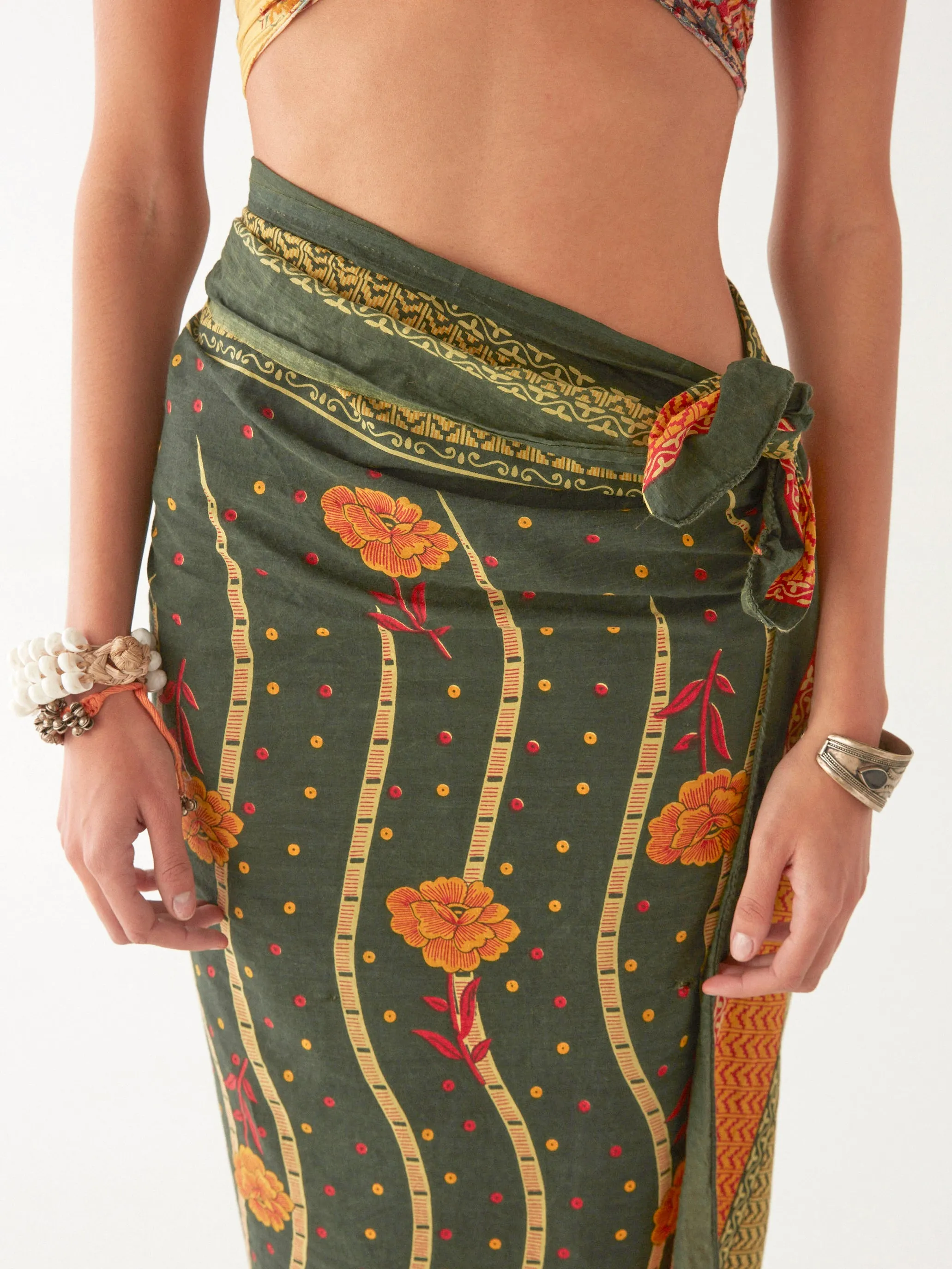 Byron Pareo sold by Maison Hotel product image thumbnail 2