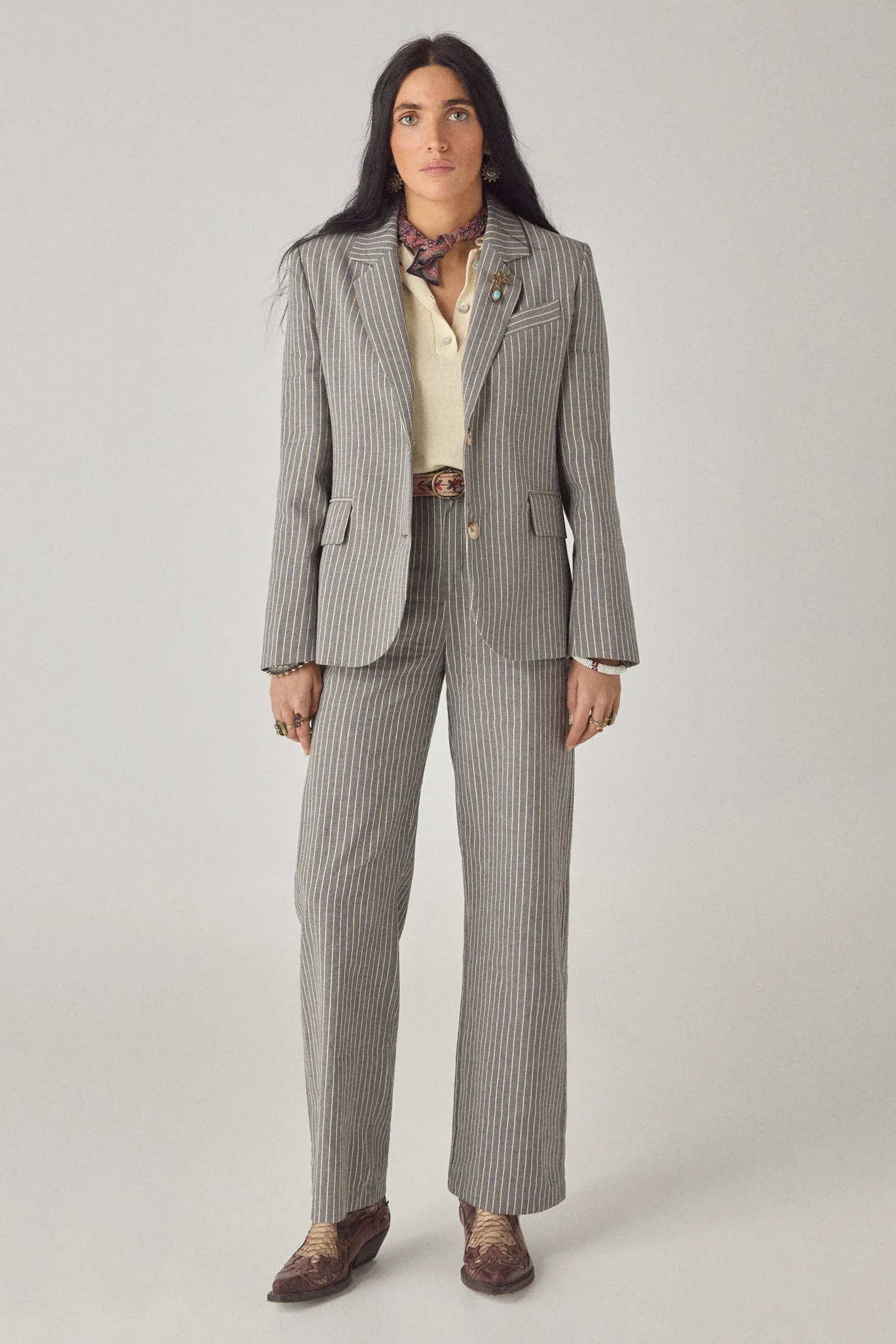 Bobby Blazer sold by Maison Hotel product image thumbnail 5