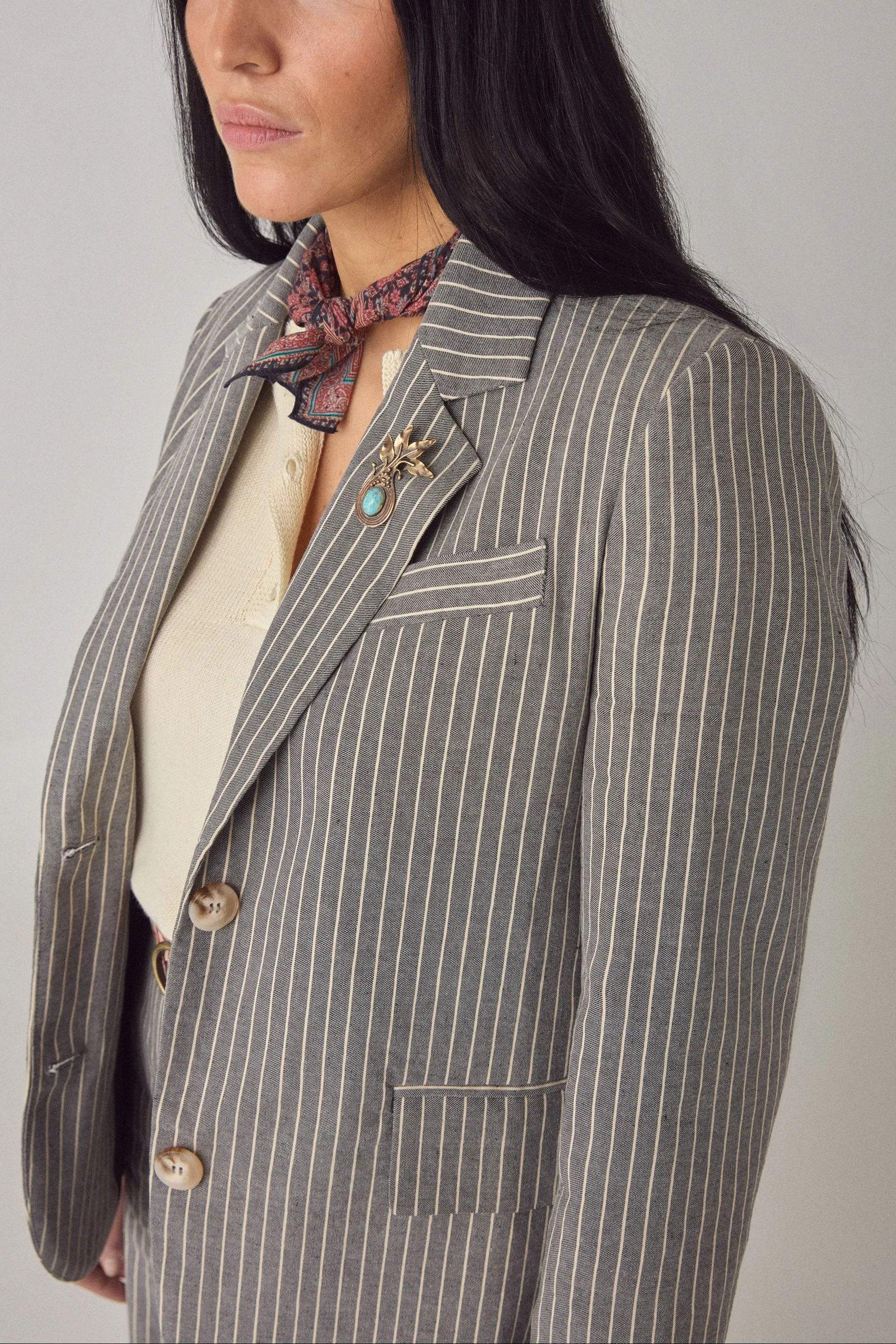 Bobby Blazer sold by Maison Hotel product image thumbnail 2