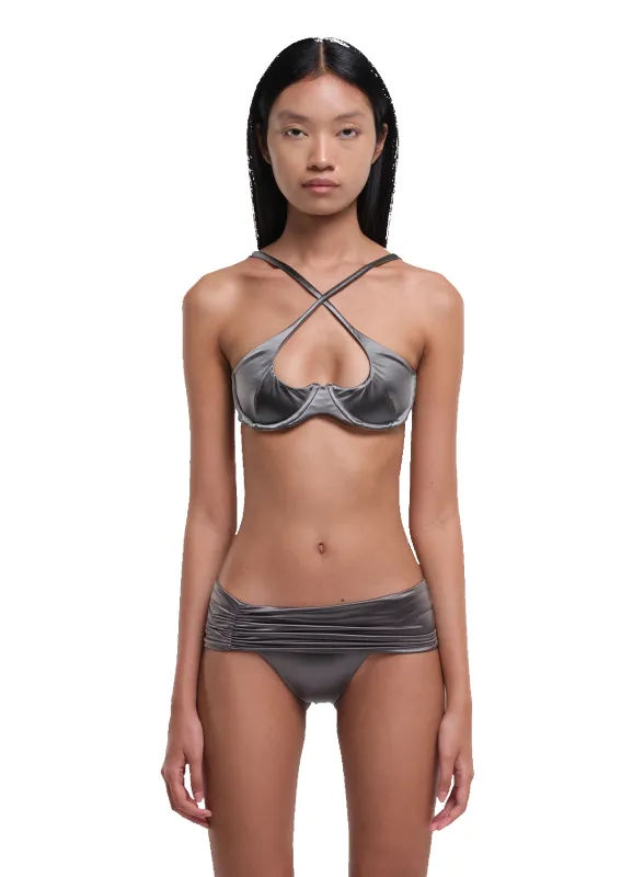 Pulled Bottom made by Isa Boulder