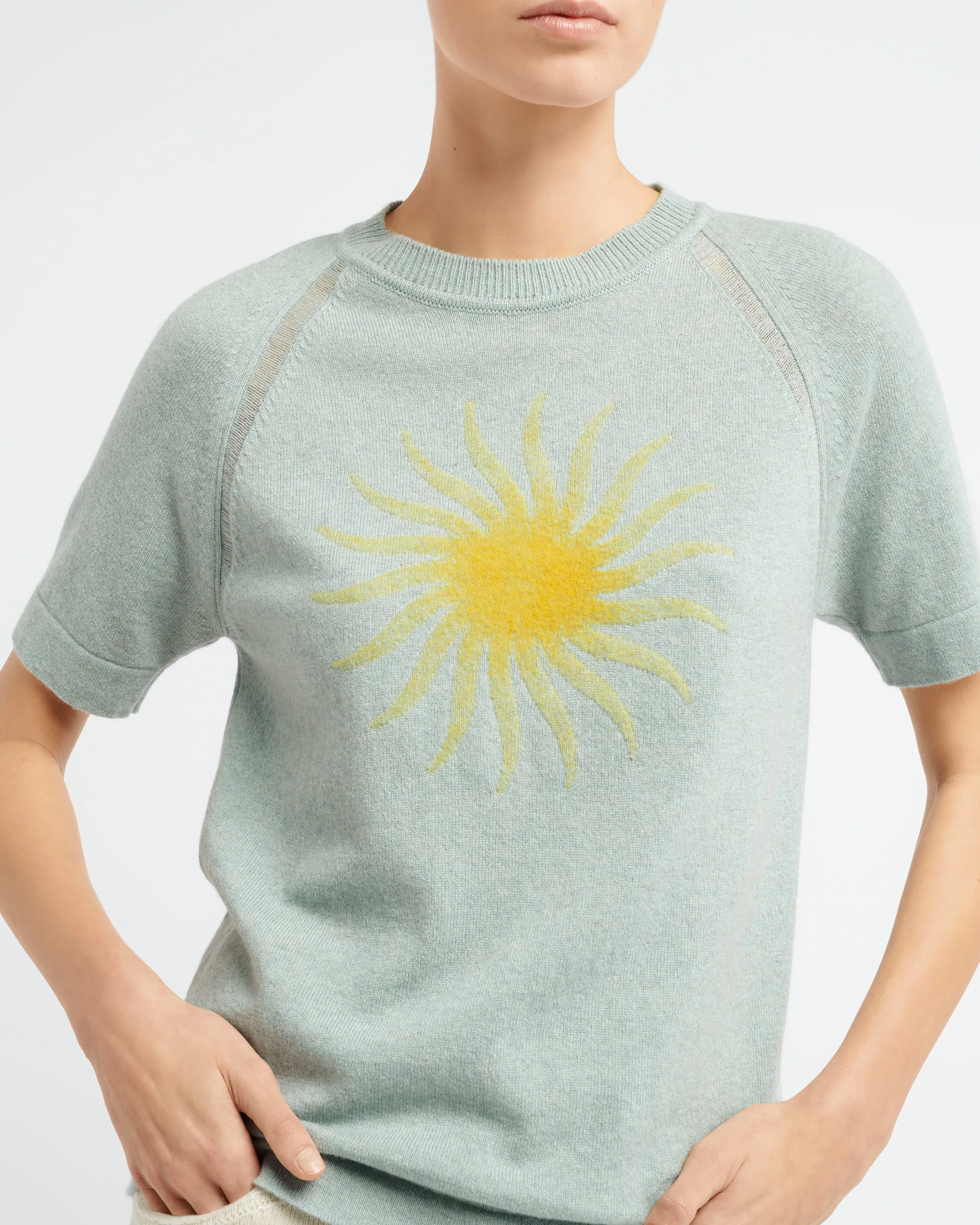 Haut à manches courtes en cachemire à motif soleil sold by Barrie product image thumbnail 2