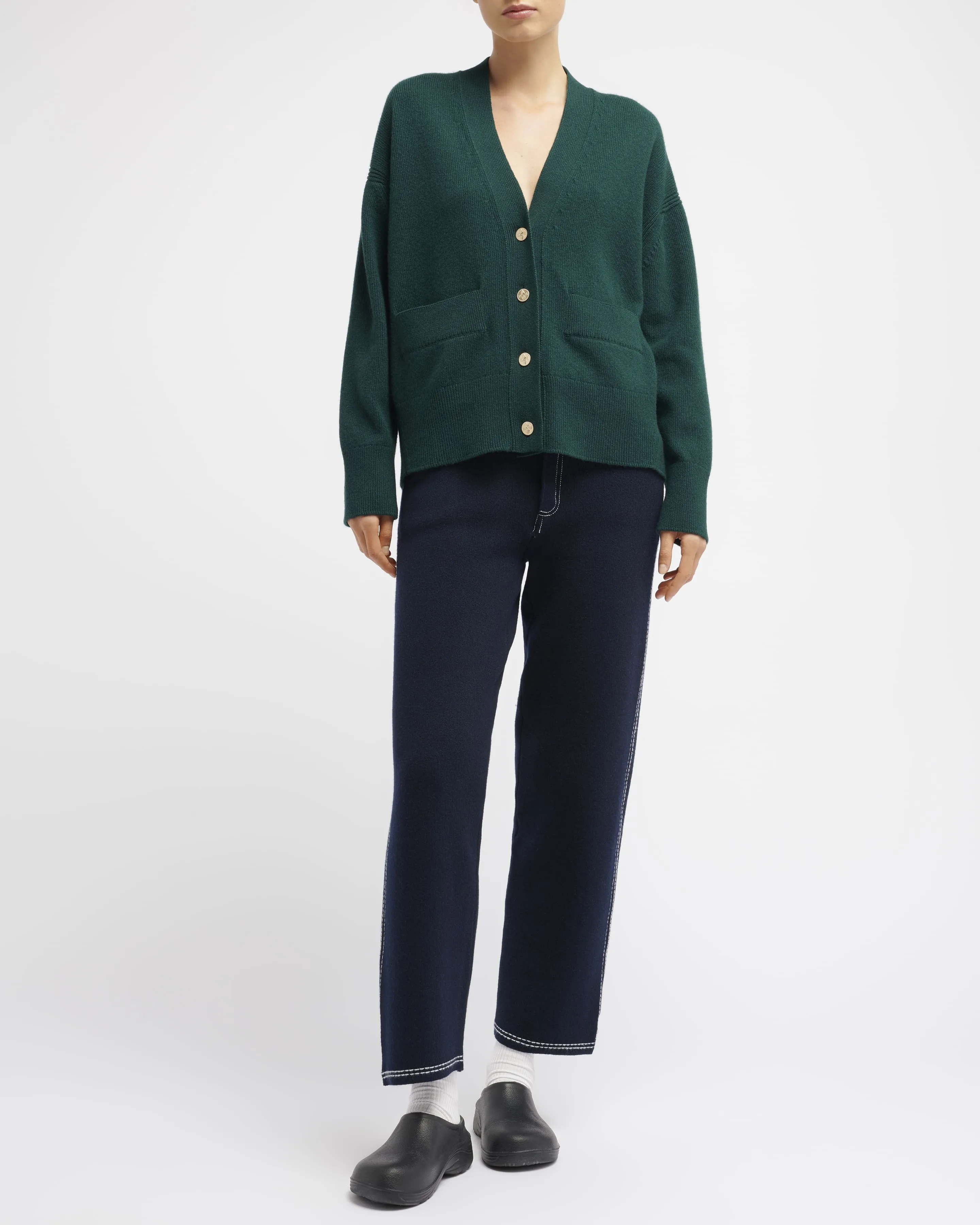 Cardigan iconique en cachemire sold by Barrie product image thumbnail 3