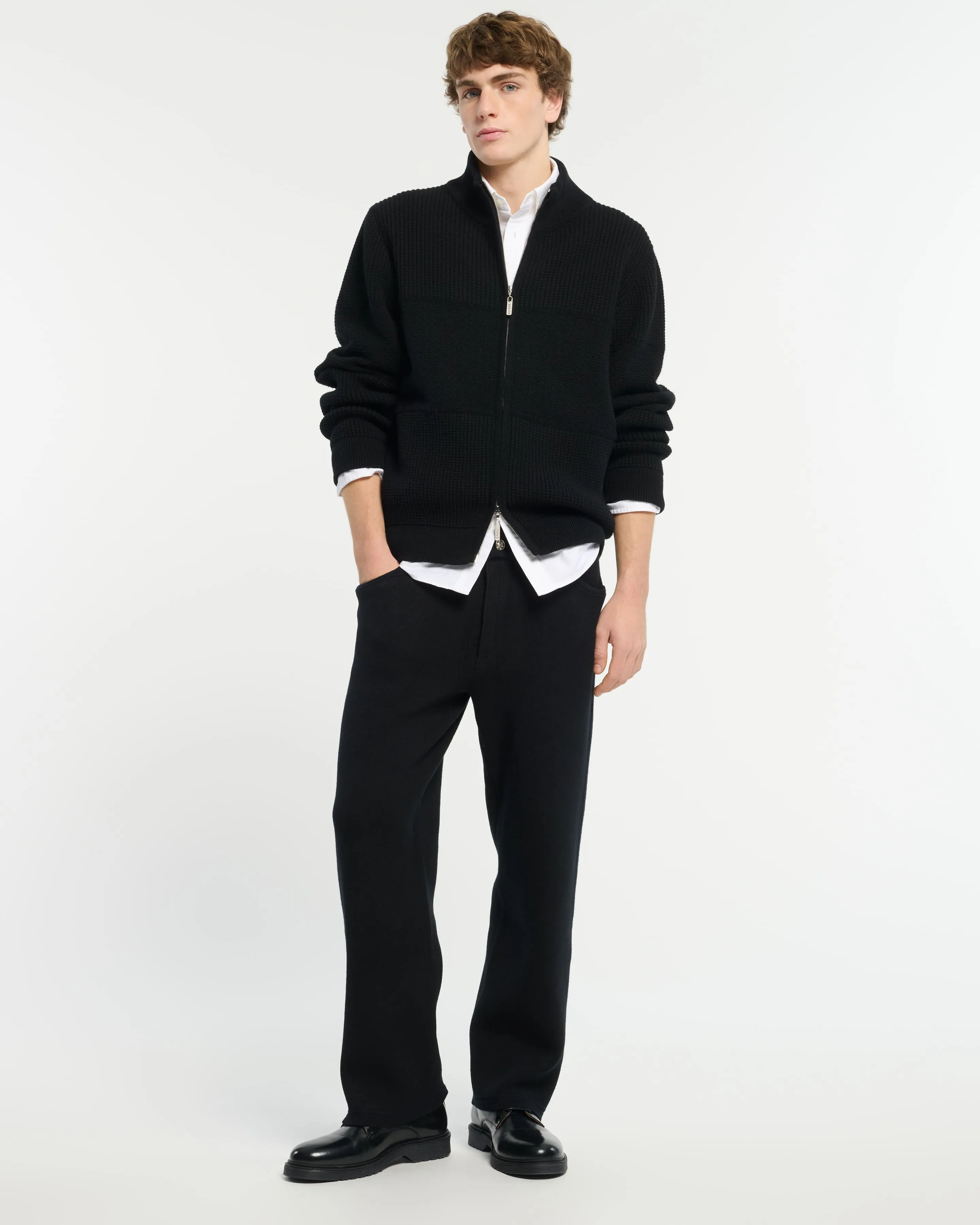 Cardigan en cachemire et laine effet gaufré sold by Barrie product image thumbnail 4