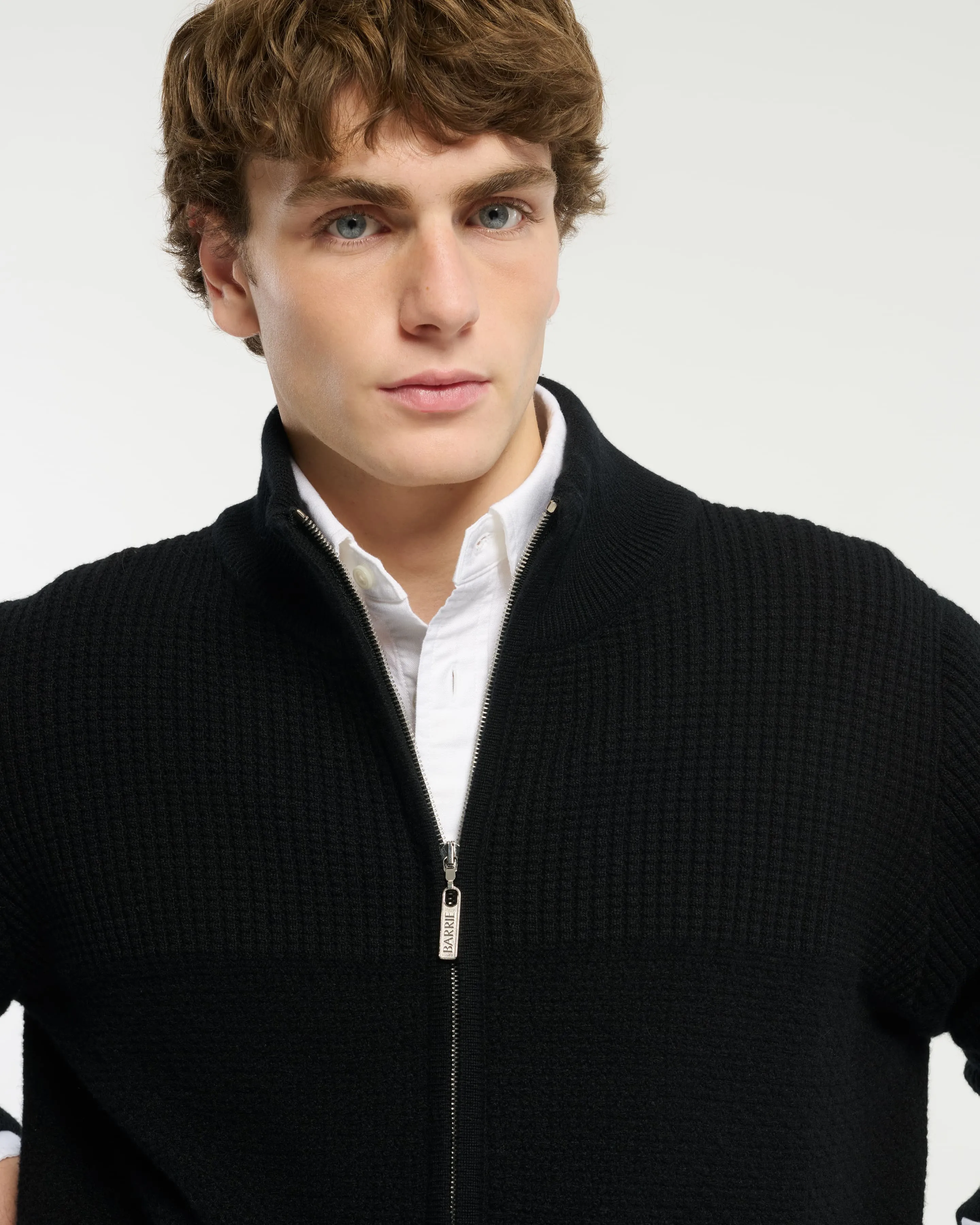 Cardigan en cachemire et laine effet gaufré sold by Barrie product image thumbnail 2