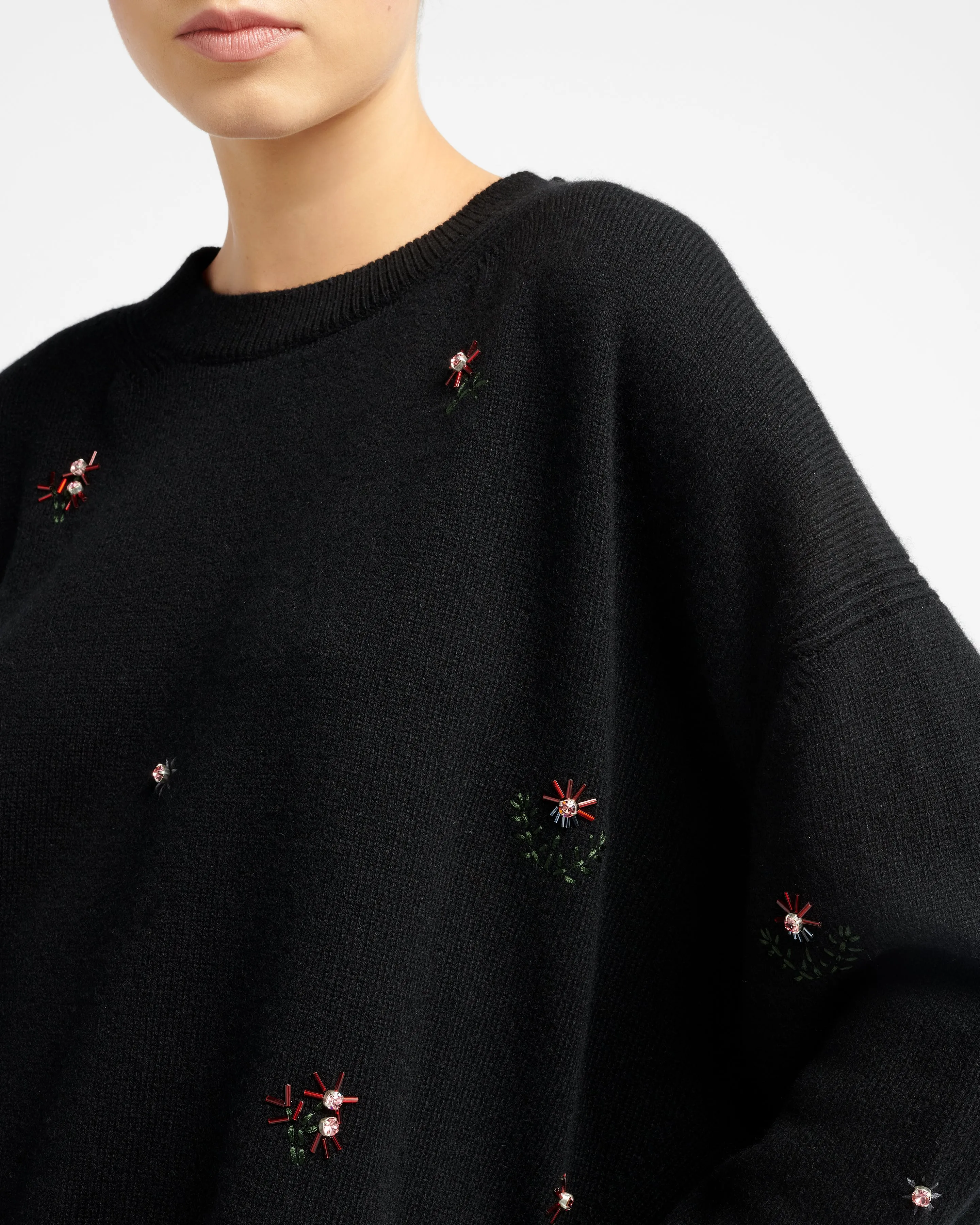 Pull iconique oversize en cachemire brodé sold by Barrie product image thumbnail 2