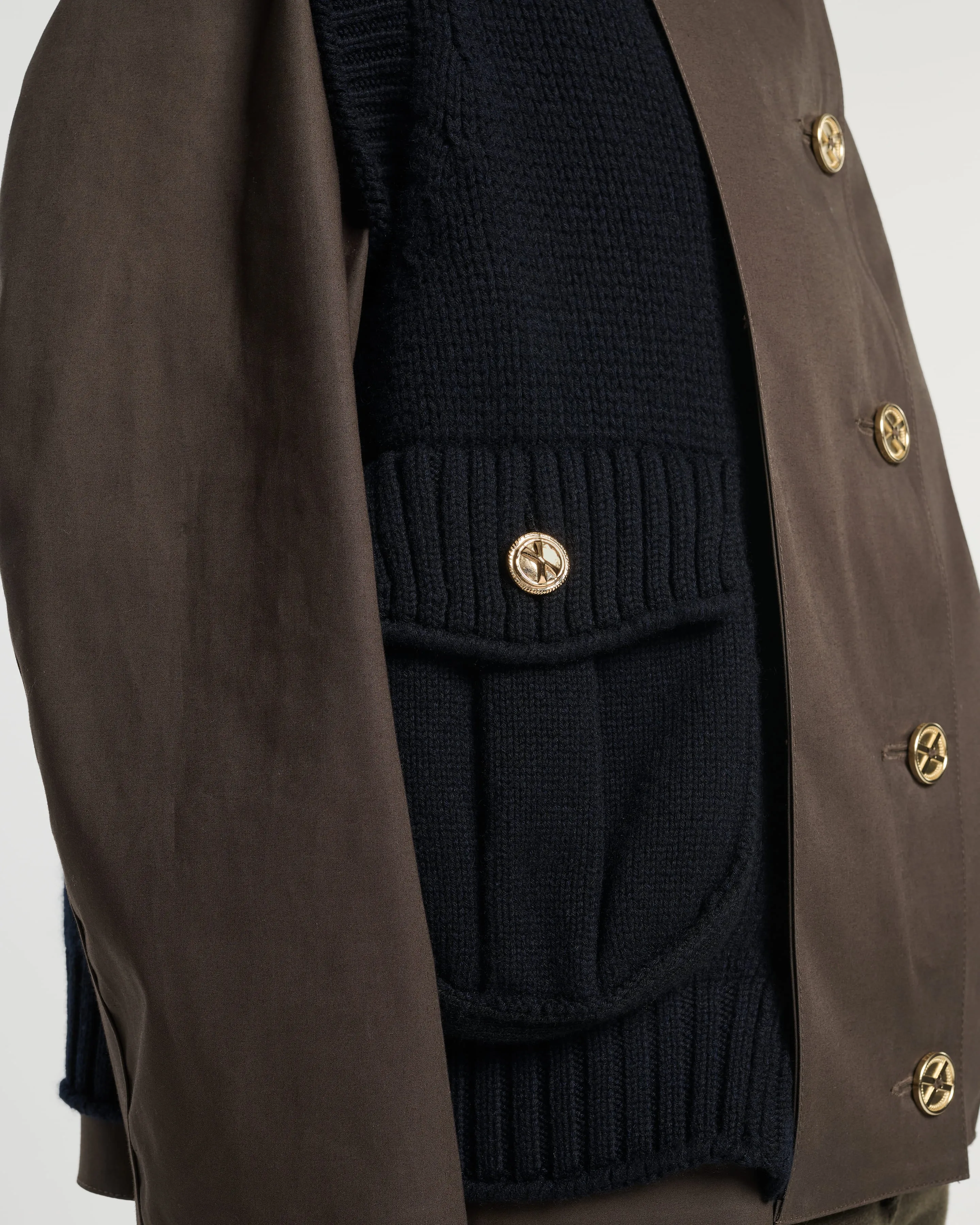 Manteau court avec gilet en cachemire superposé sold by Barrie product image thumbnail 2