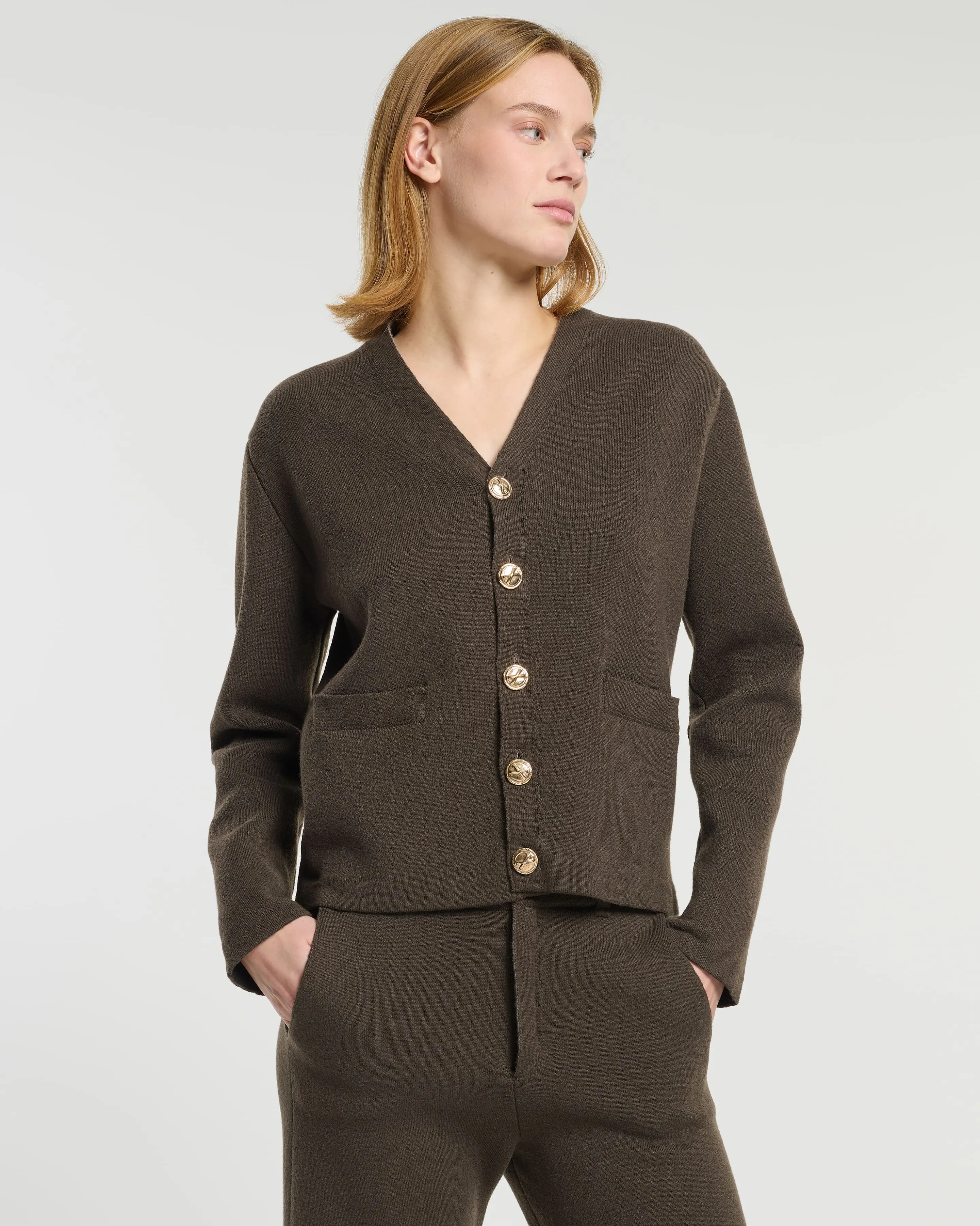 Cardigan col V en cachemire et laine sold by Barrie product image thumbnail 3
