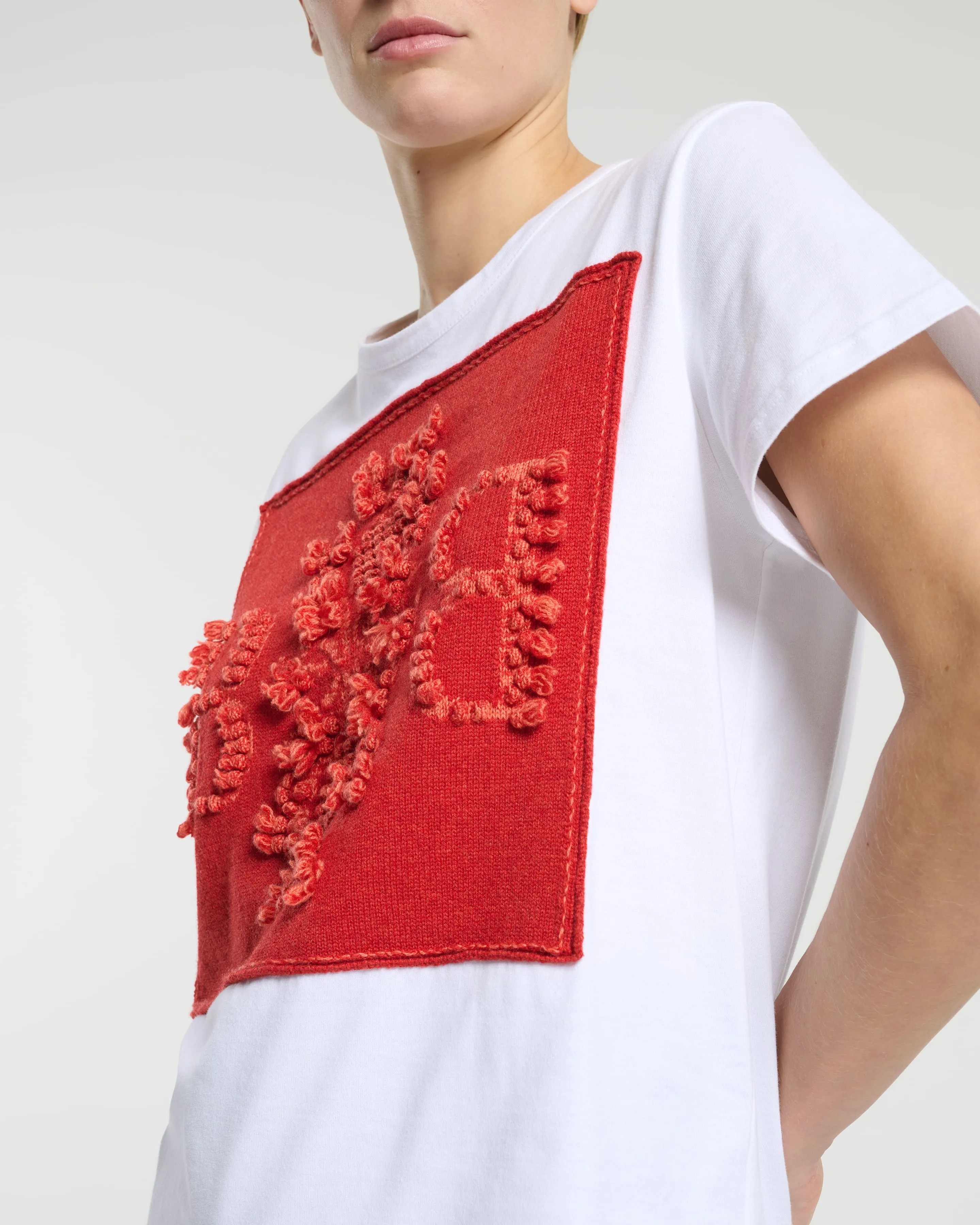 T-Shirt avec patch logo B en cachemire sold by Barrie product image thumbnail 2