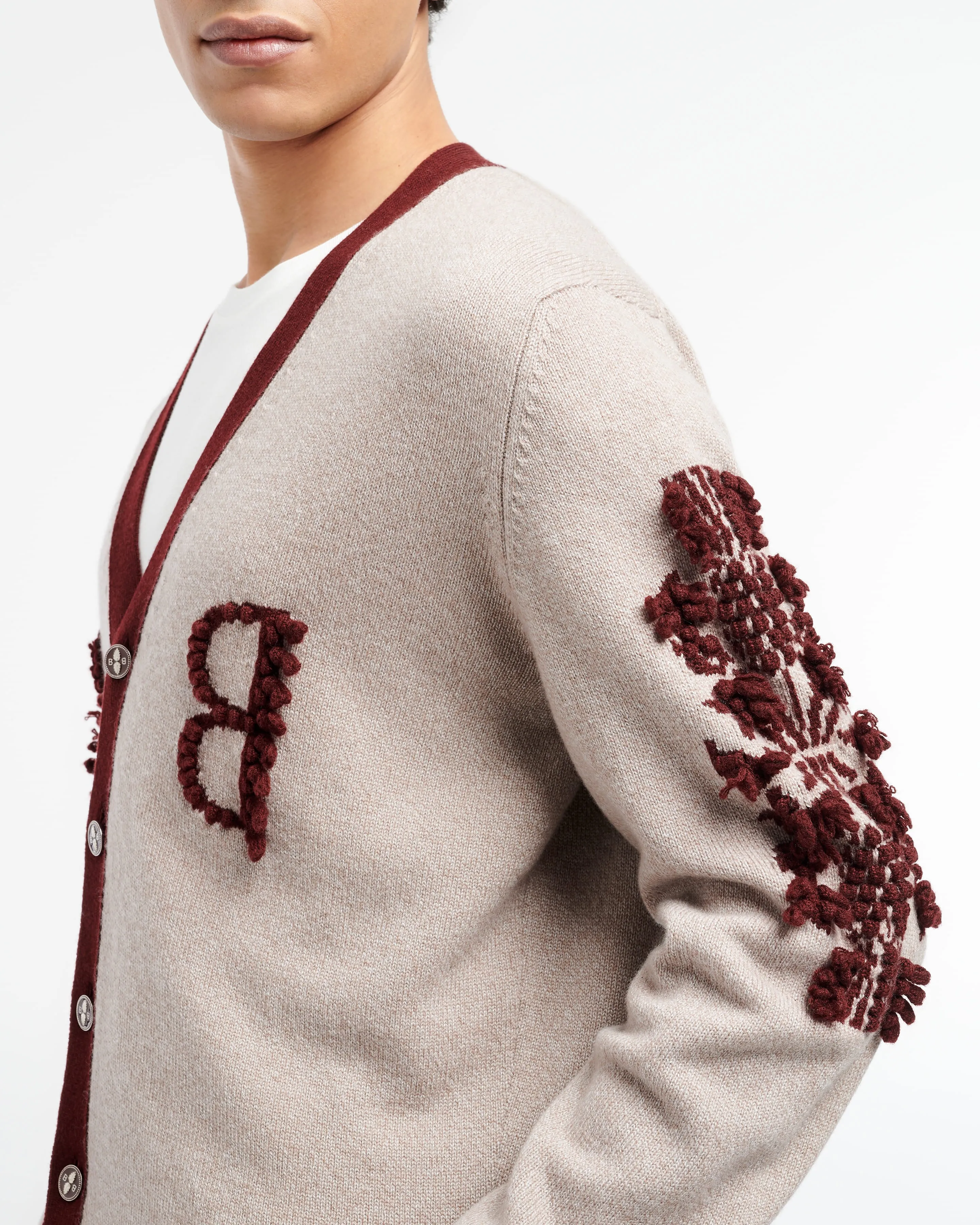 Cardigan col V logo B en cachemire sold by Barrie product image thumbnail 2