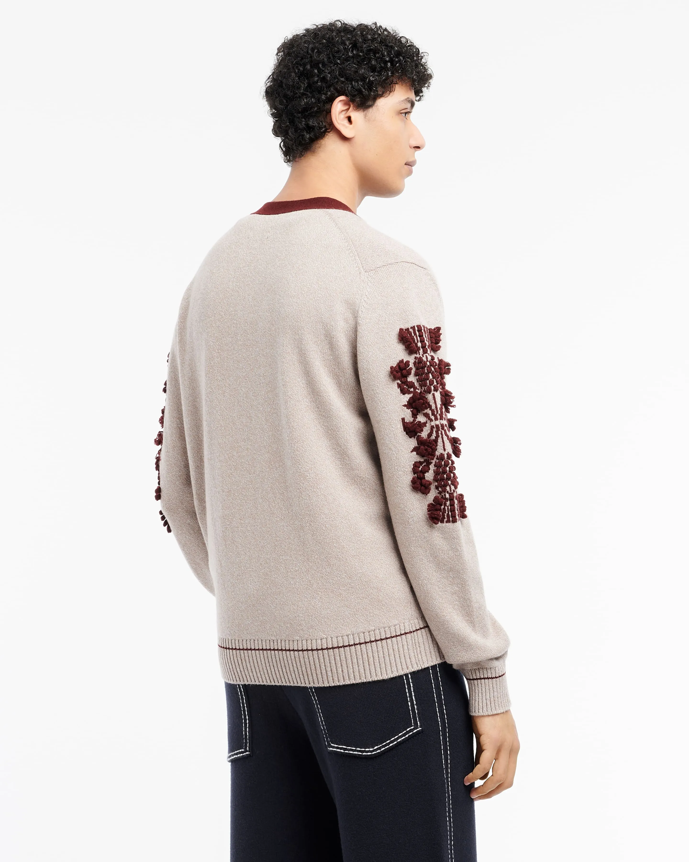 Cardigan col V logo B en cachemire sold by Barrie product image thumbnail 5