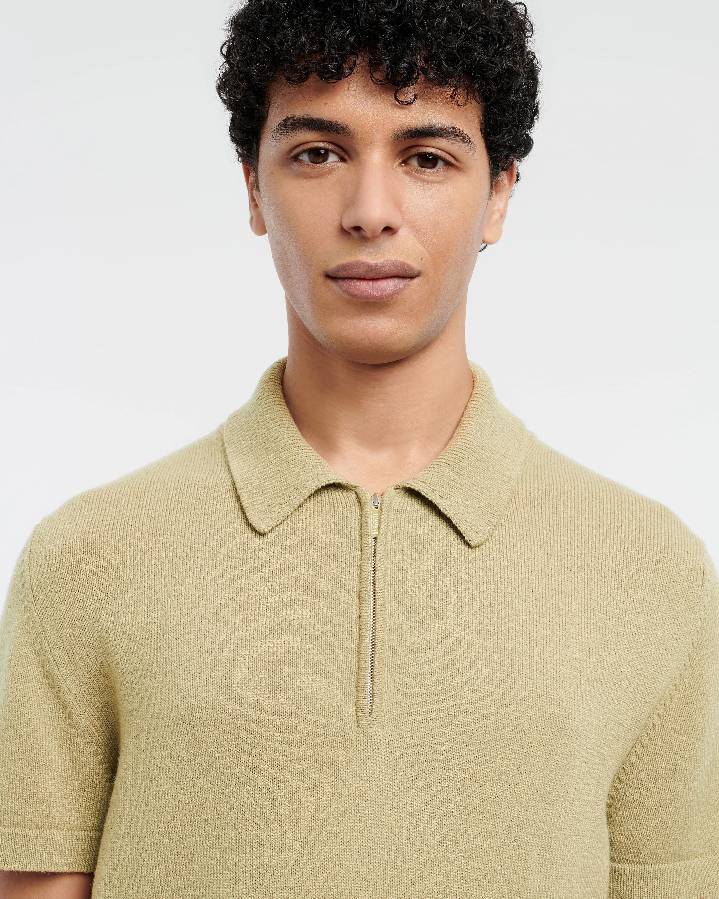 Top B Label à col zippé en cachemire sold by Barrie product image thumbnail 2