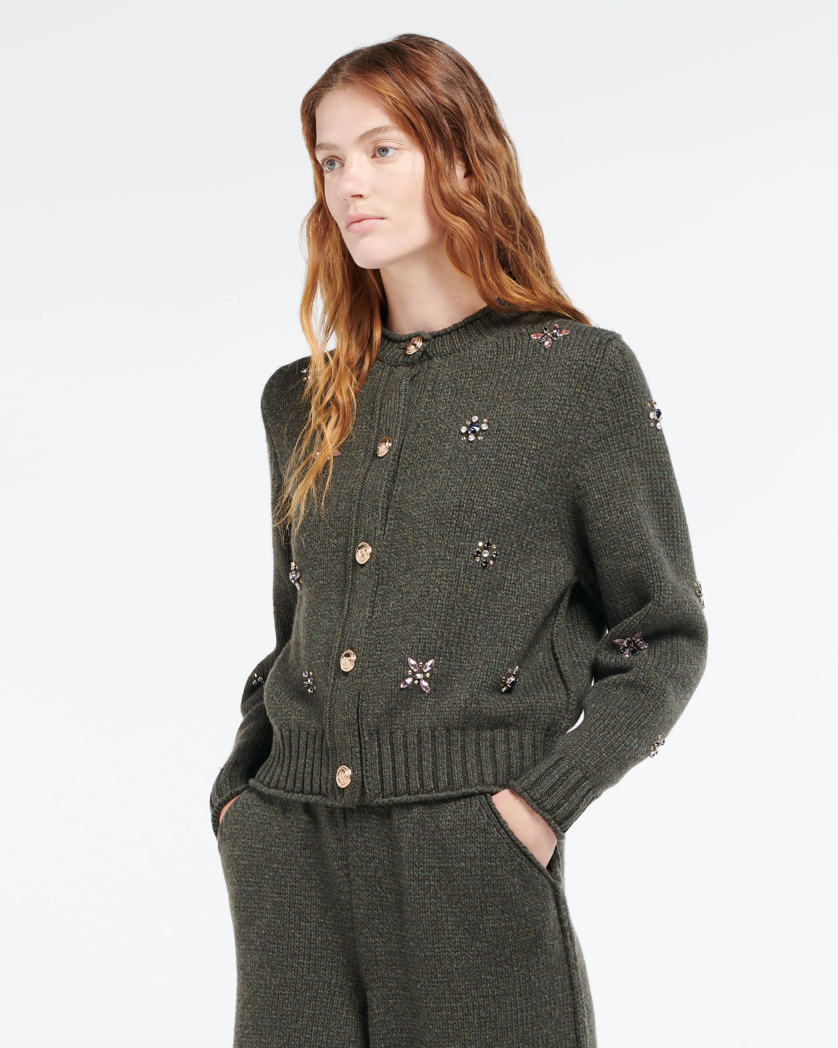 Cardigan épais en cachemire à broderies et boutons dorés sold by Barrie product image thumbnail 3