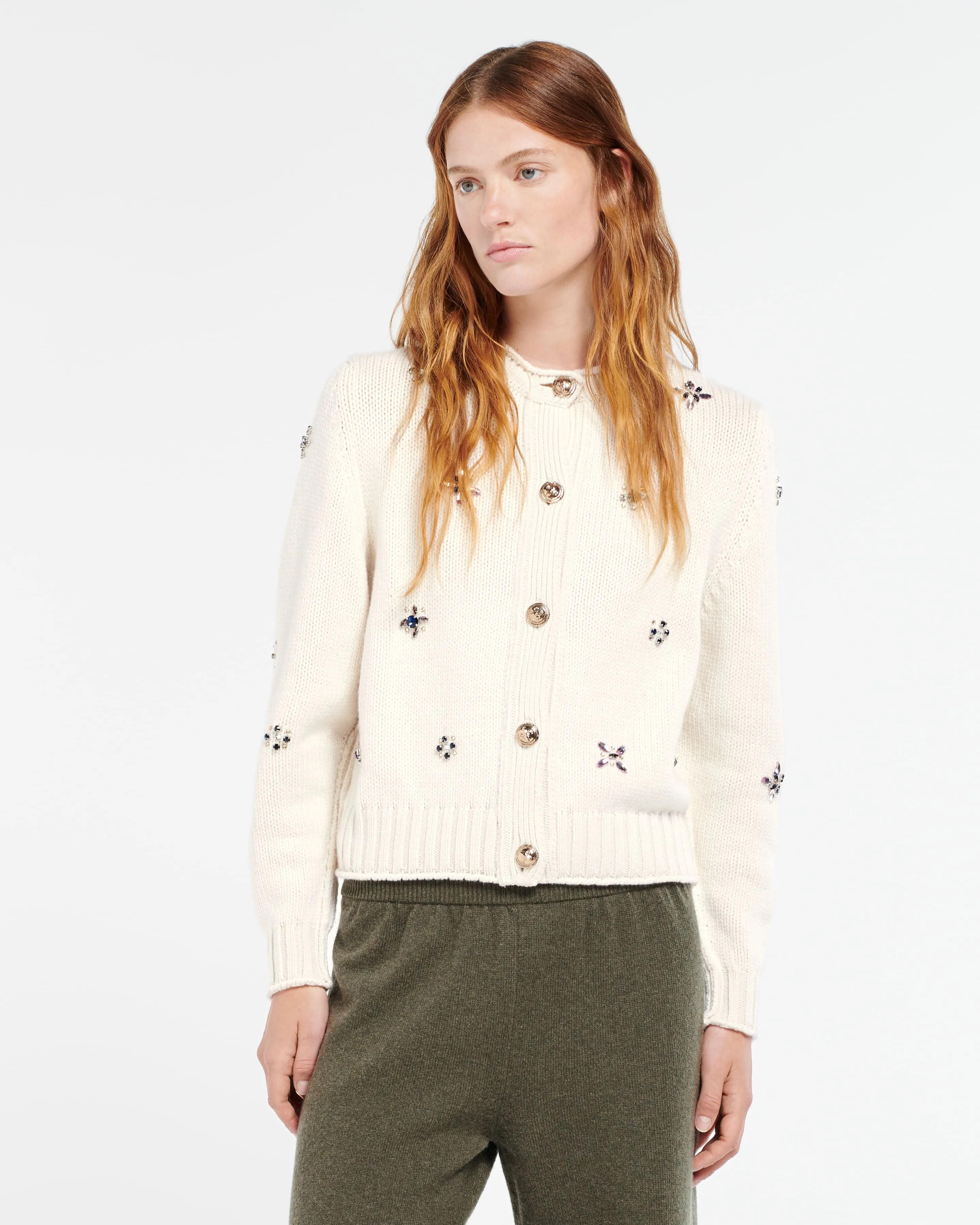 Cardigan épais en cachemire à broderies et boutons dorés sold by Barrie product image thumbnail 3