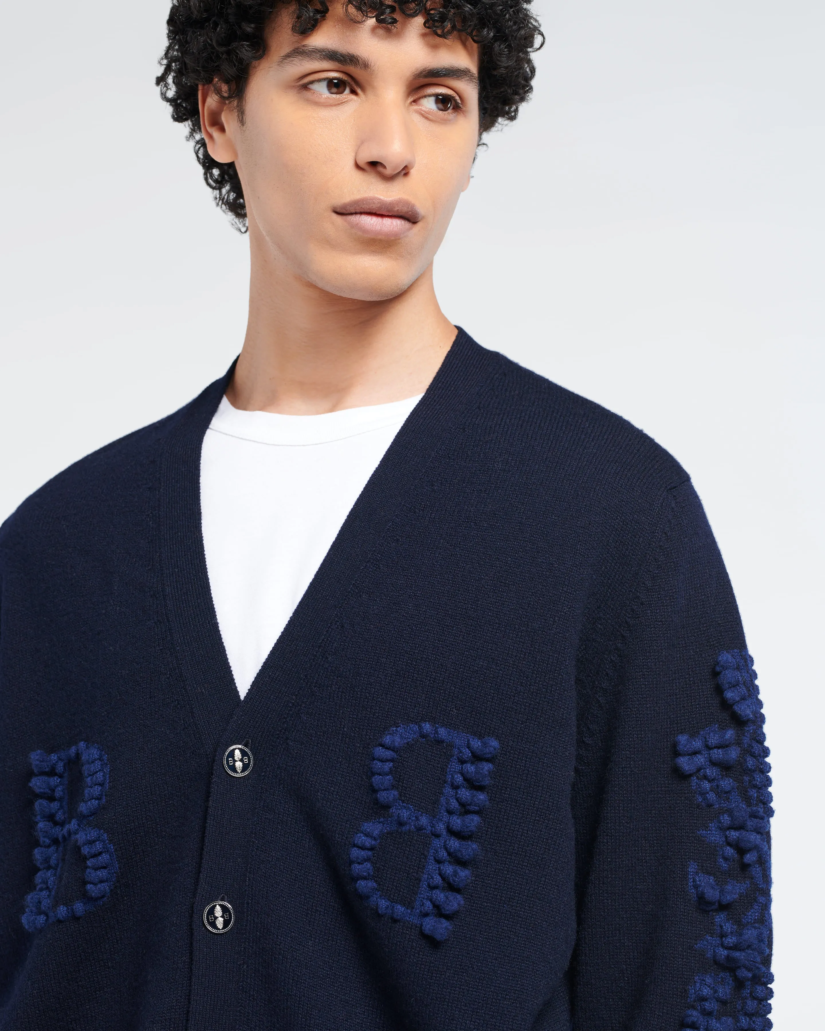 Cardigan col V logo B en cachemire sold by Barrie product image thumbnail 2