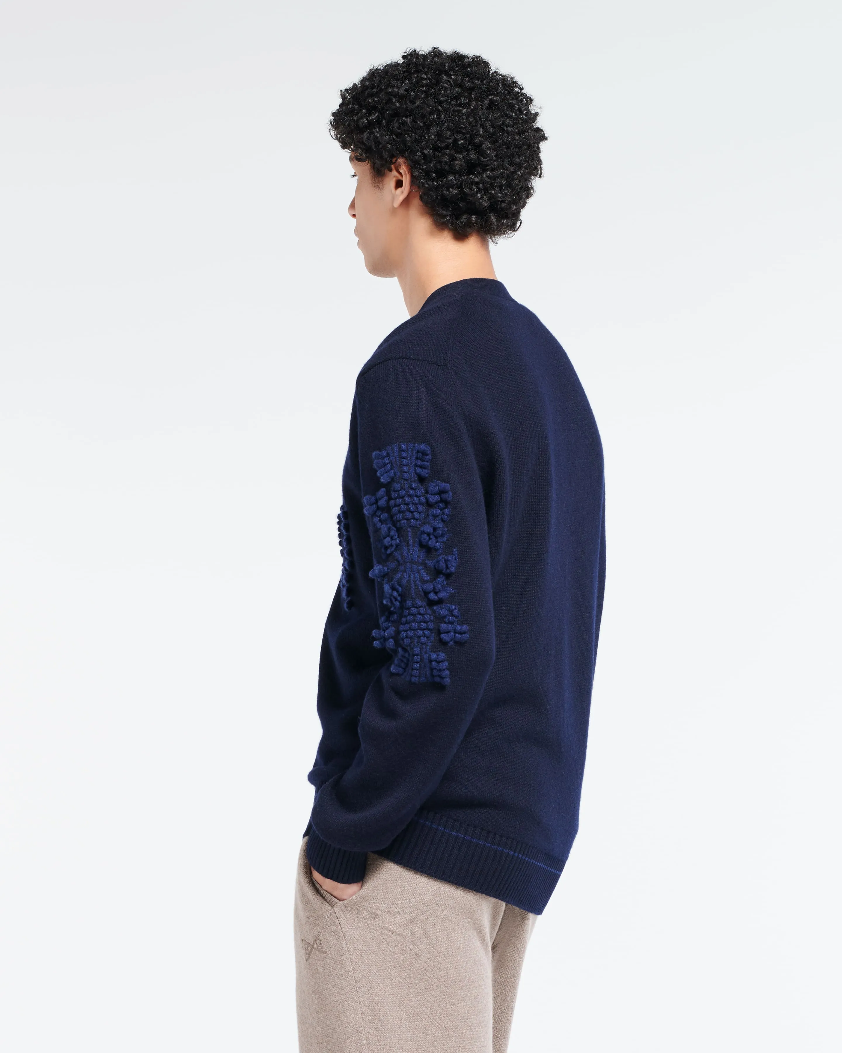 Cardigan col V logo B en cachemire sold by Barrie product image thumbnail 4