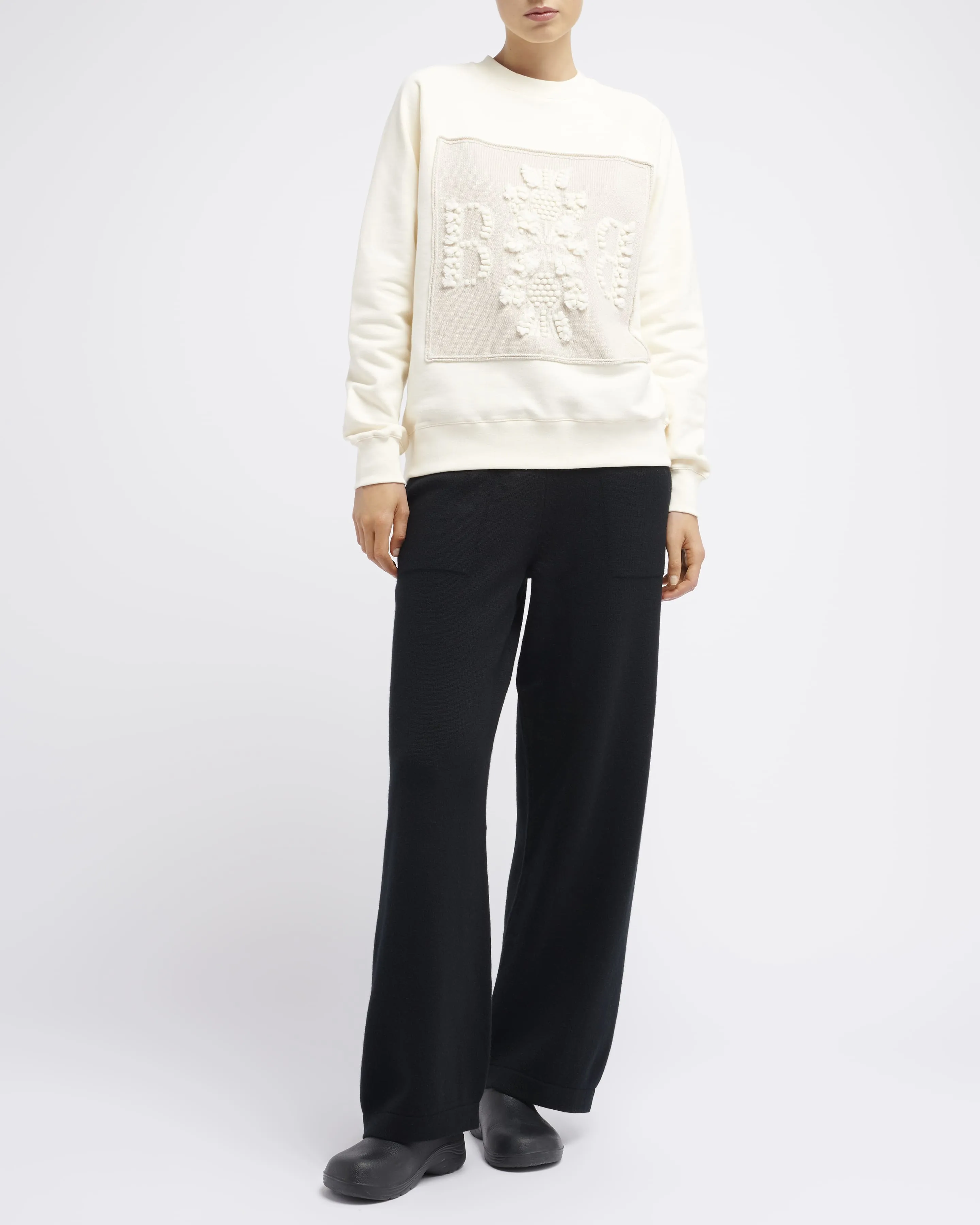 Pantalon coupe large en cachemire sold by Barrie product image thumbnail 4