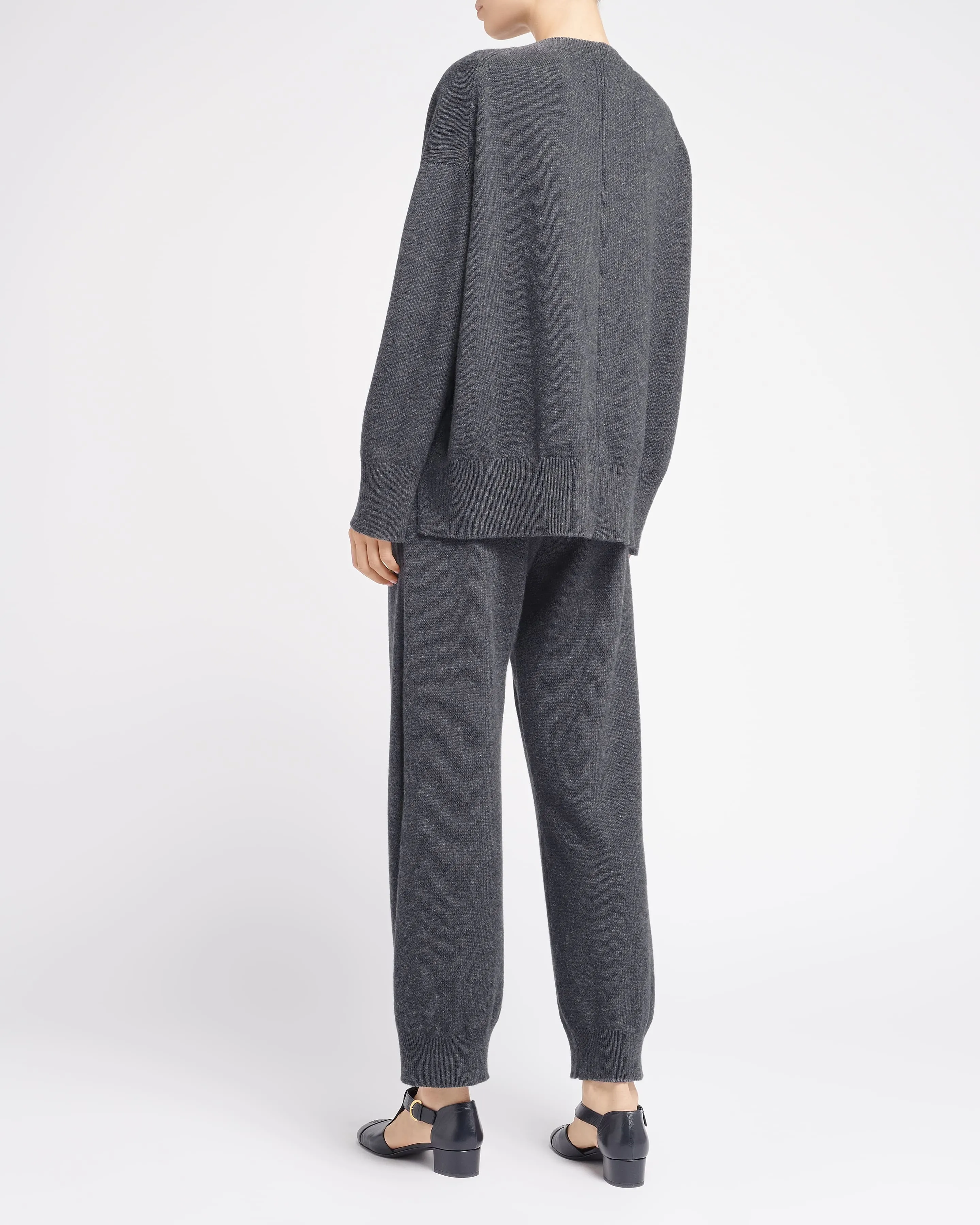 Pantalon iconique en cachemire sold by Barrie product image thumbnail 3