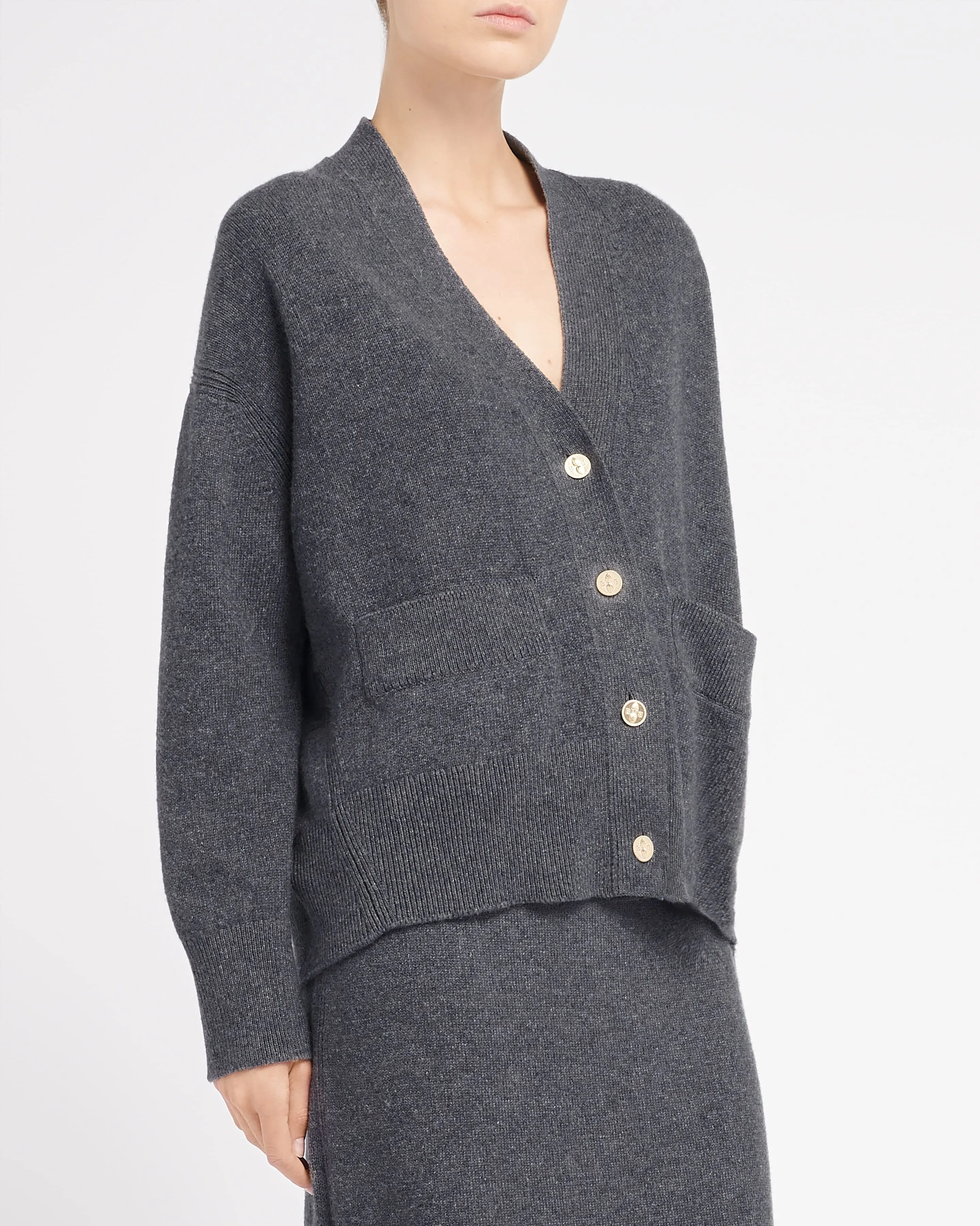 Cardigan iconique en cachemire sold by Barrie product image thumbnail 3