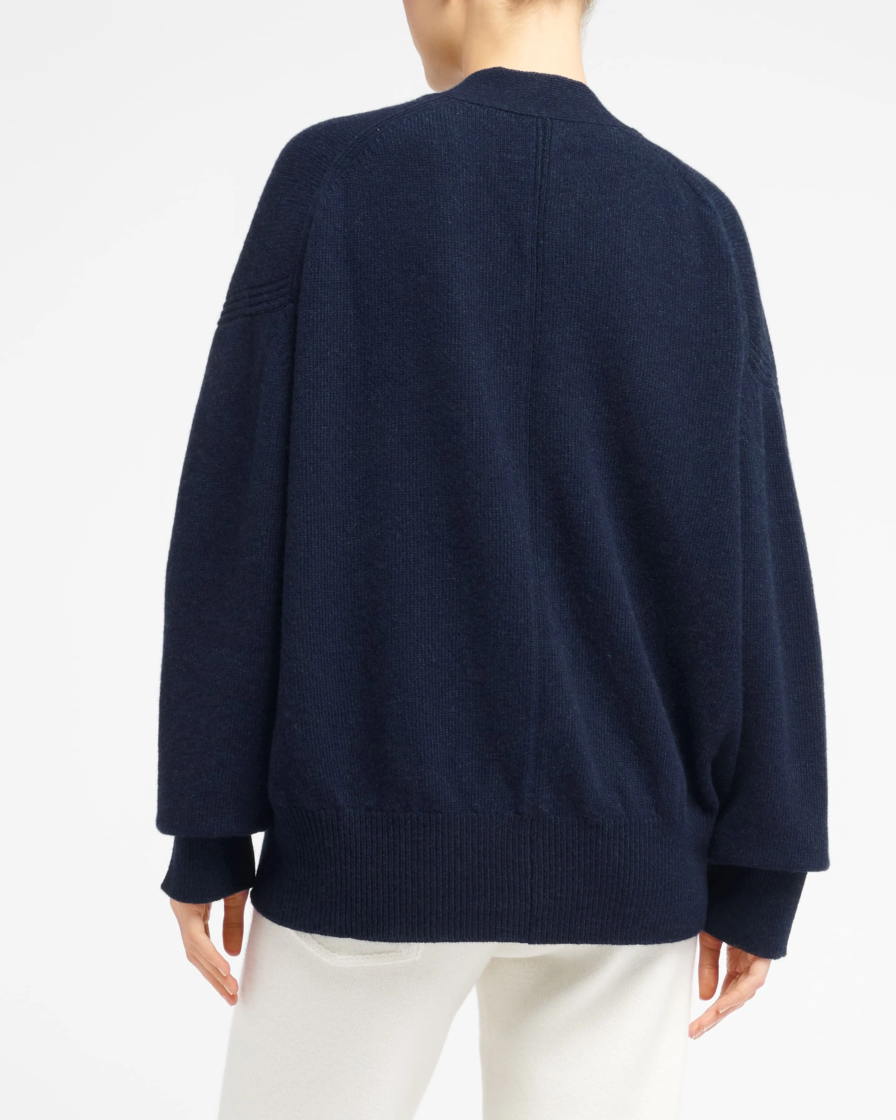 Cardigan iconique en cachemire sold by Barrie product image thumbnail 4