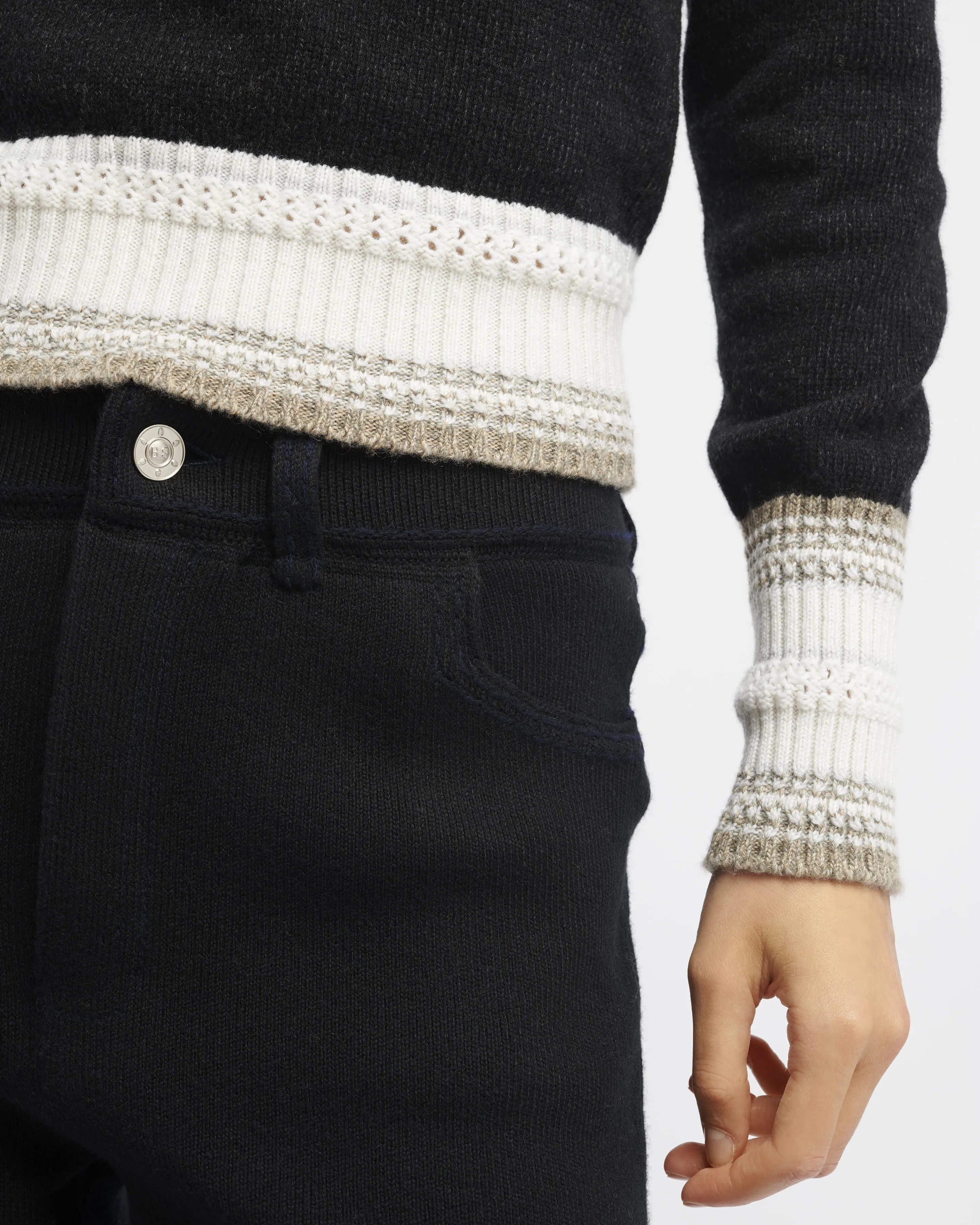 Pull chiné col V en cachemire sold by Barrie product image thumbnail 2