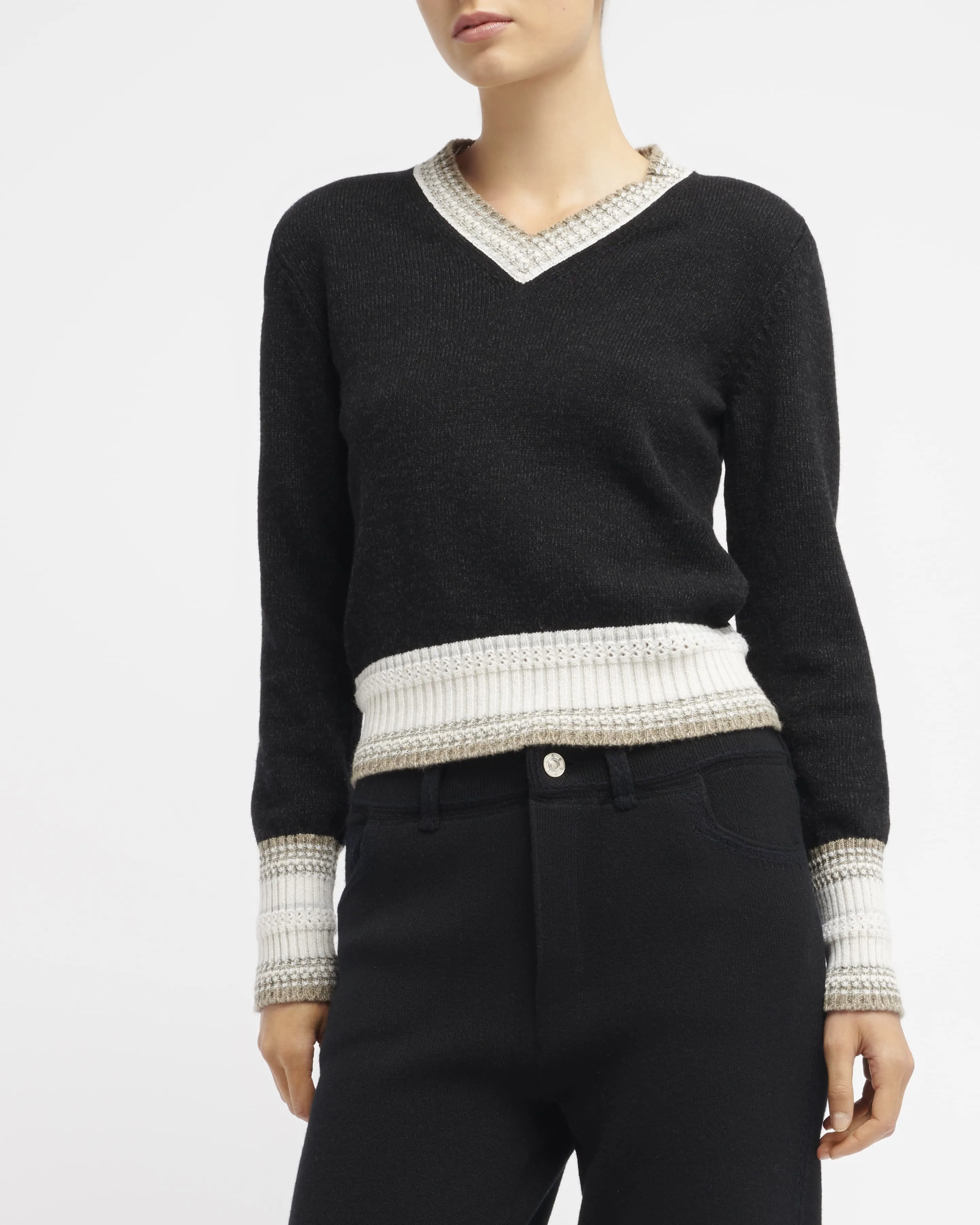 Pull chiné col V en cachemire sold by Barrie product image thumbnail 3