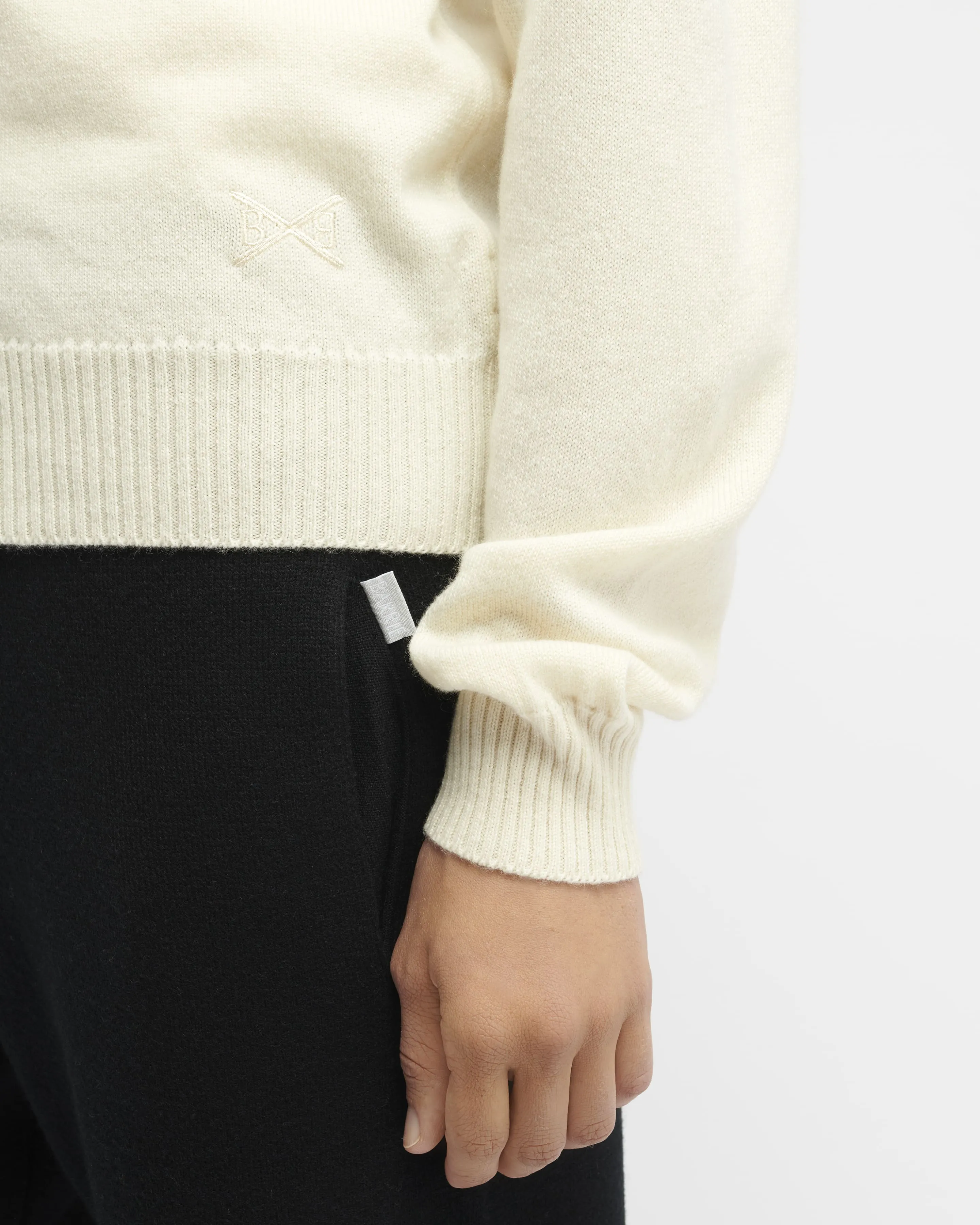 Cardigan B Label en cachemire sold by Barrie product image thumbnail 2